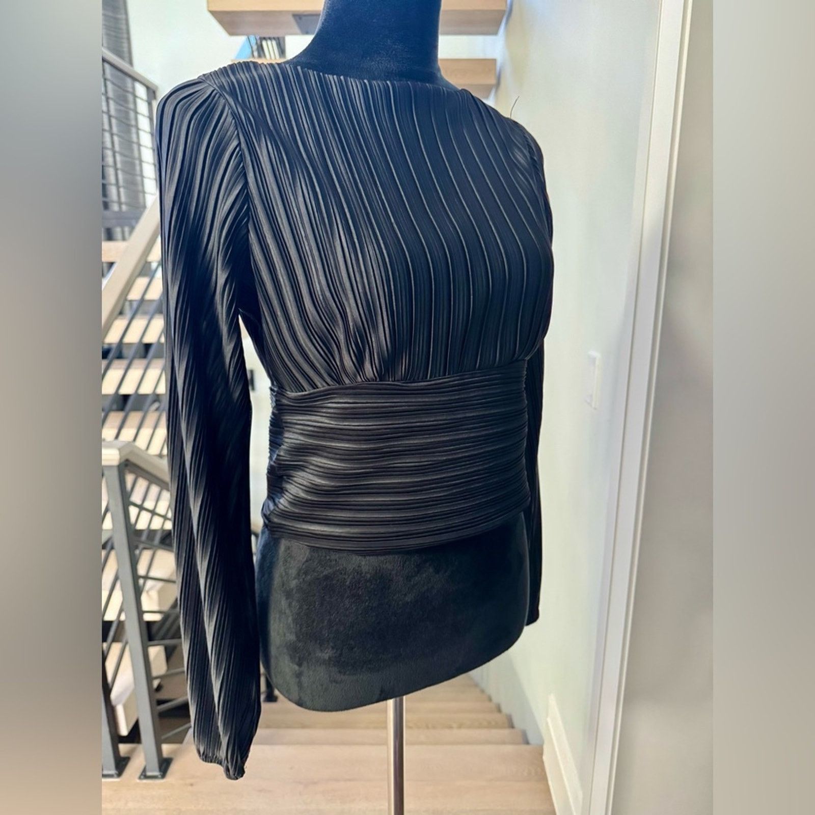 Other New Elegant Black Pleated Long Sleeve Top size S Size S / US 4 / IT 40 - 1 Thumbnail