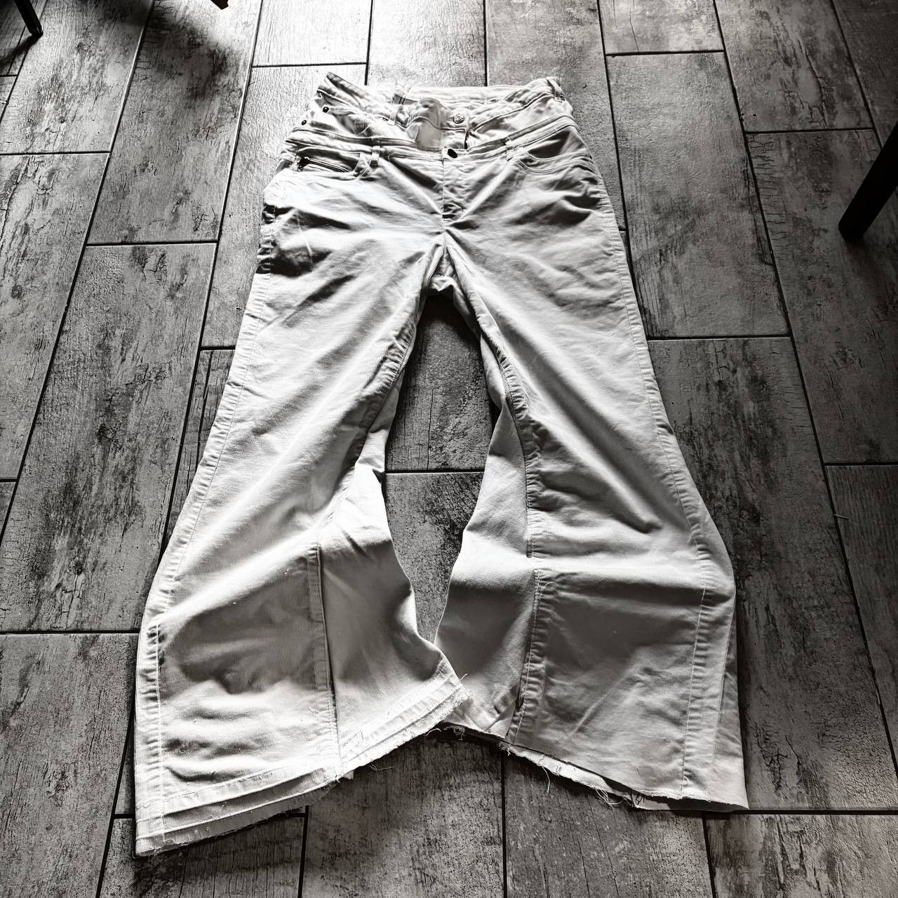 Japanese Brand Custom white Baggy Distressed Jeans Painted Wide Leg Size US 31 - 5 Thumbnail
