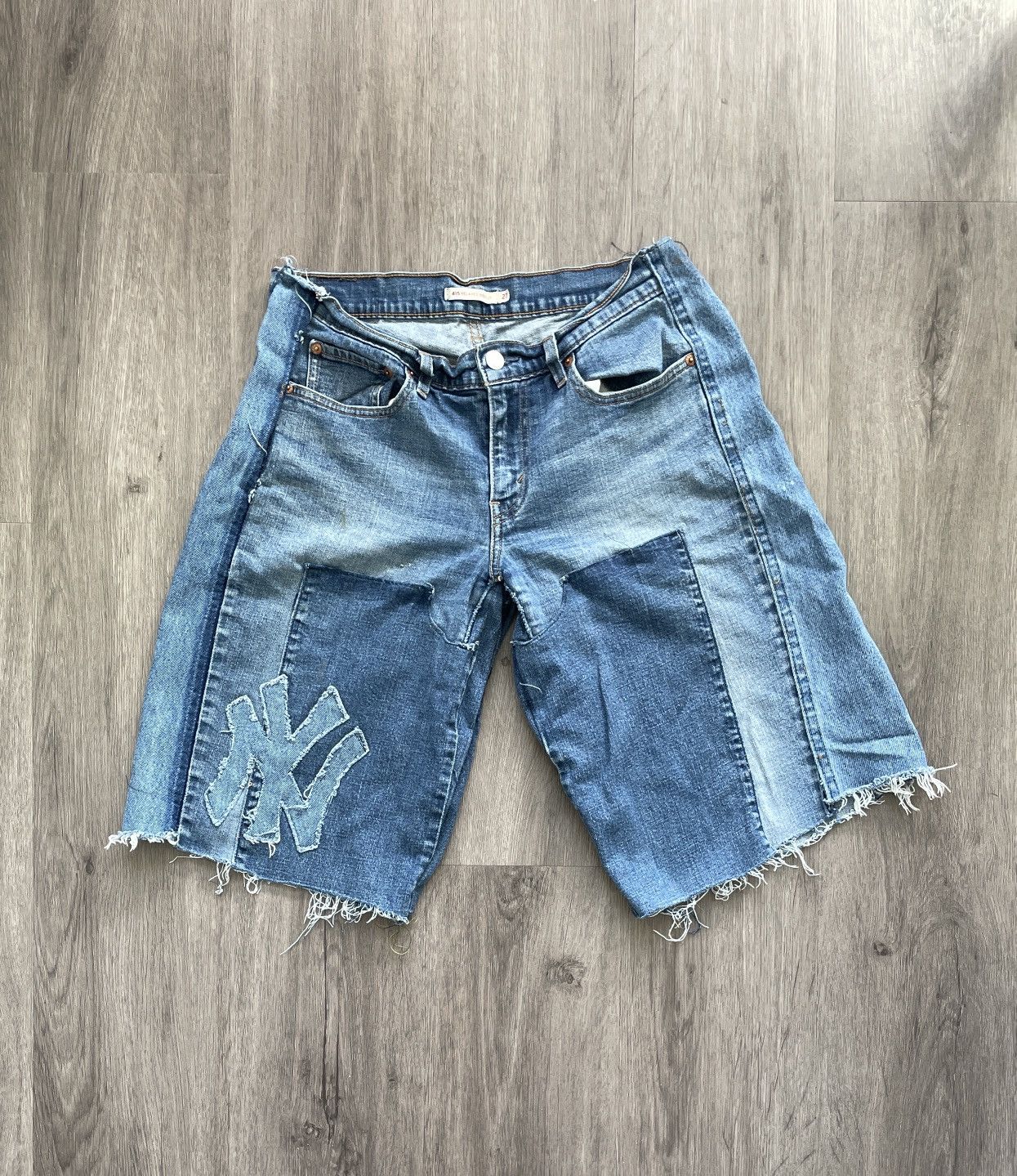 Levi's Levi’s “Custom NYC” Regular Fit Denim Shorts (Sz.27) Size 27" / US 4 / IT 40 - 1 Thumbnail