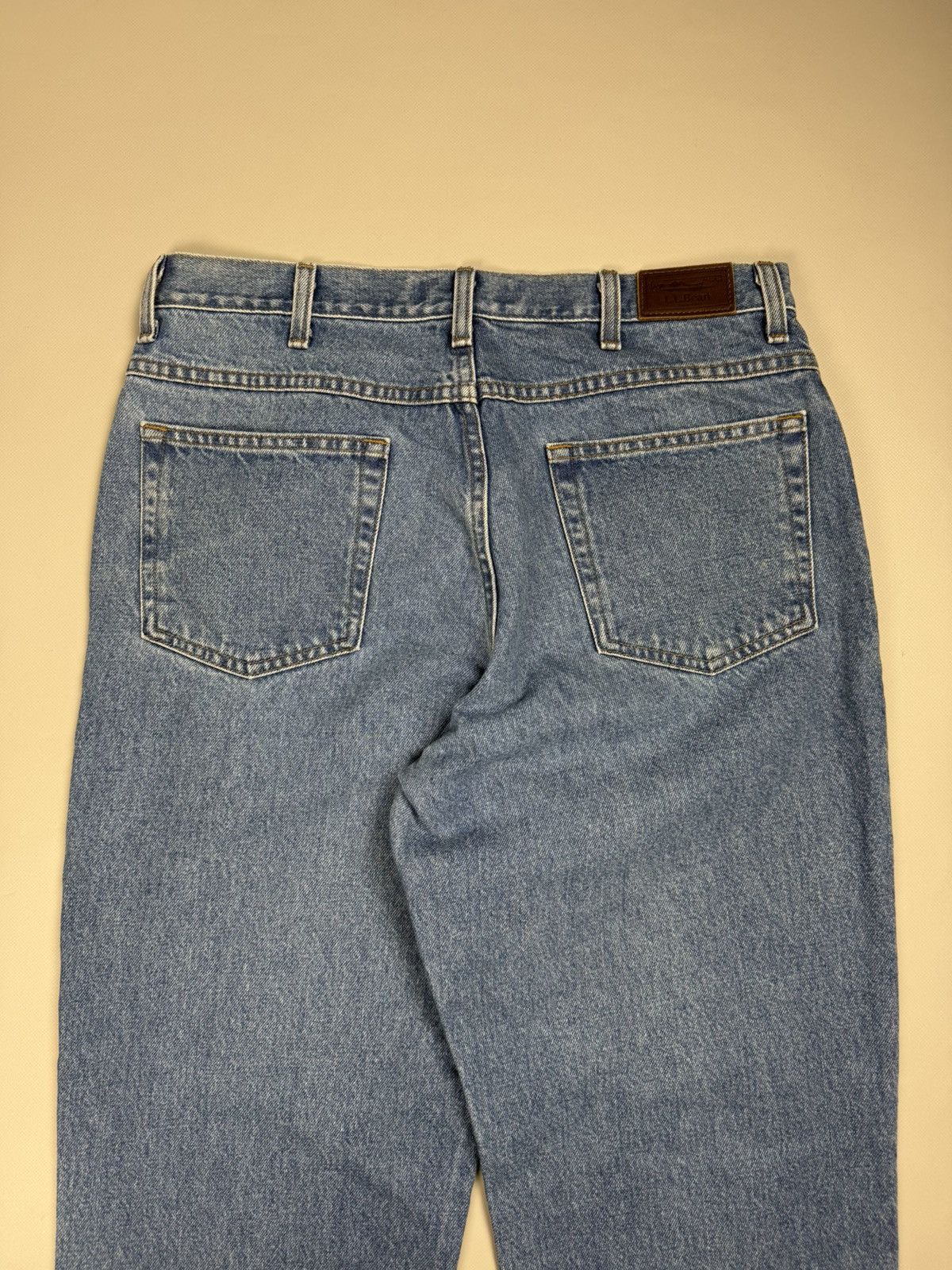 L.L. Bean L.L. Bean Double L Men’s Relaxed Fit Denim Jeans Size 34 Size US 34 / EU 50 - 21 Thumbnail