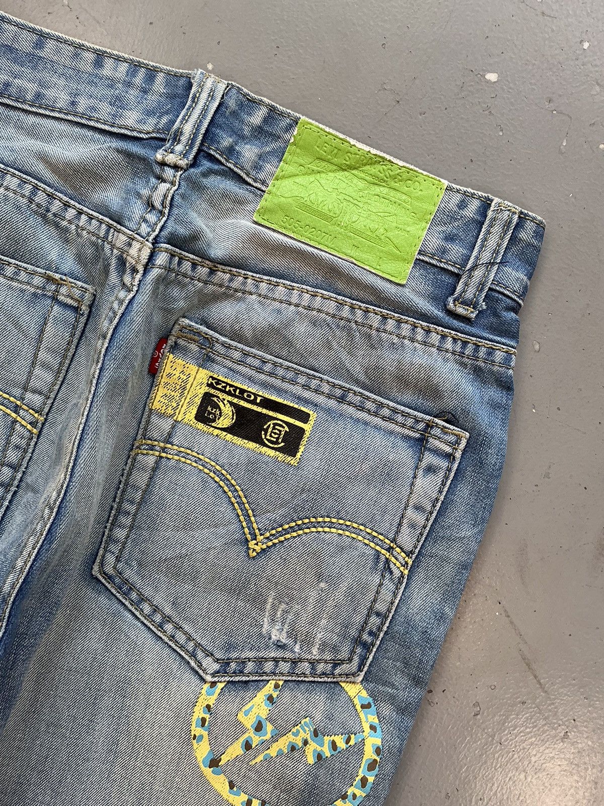 Levi's × Vintage Vintage Levi’s Strauss & co. Pattern embroidered denim Size 28" / US 6 / IT 42 - 12 Thumbnail