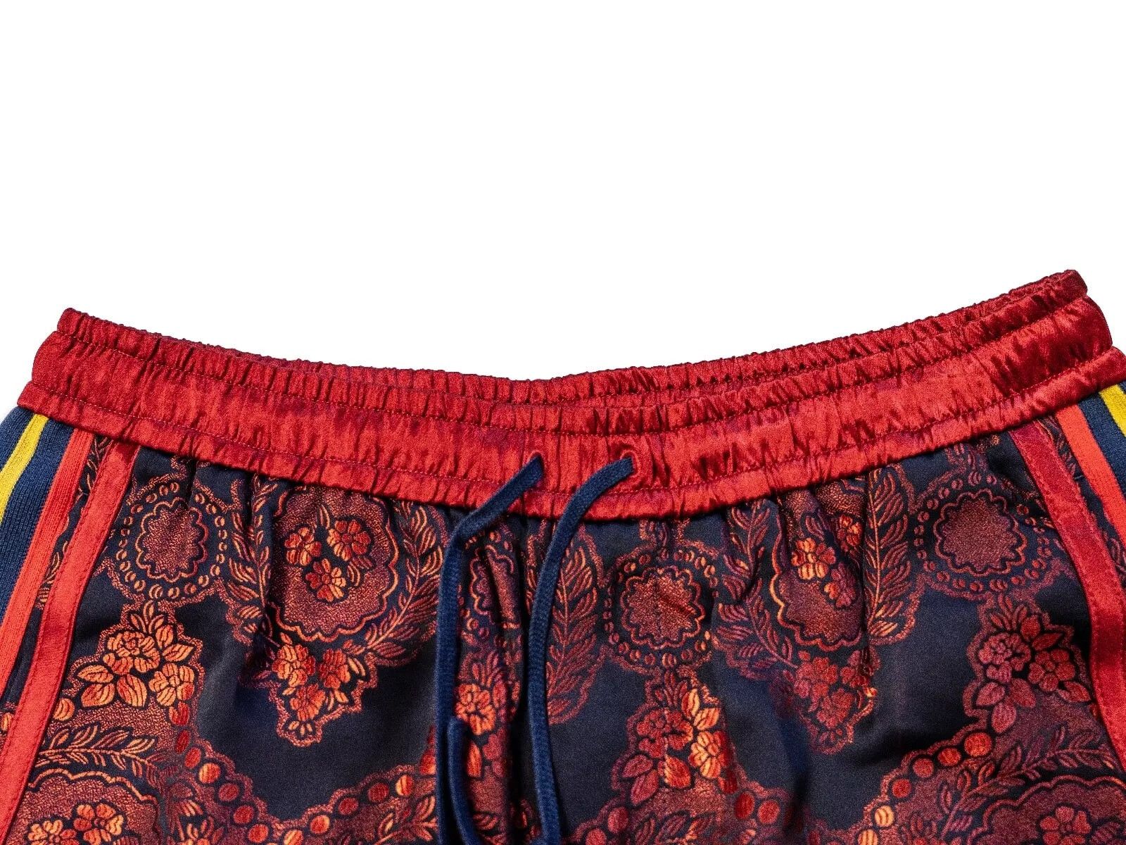 Gucci GUCCI Satin Red Floral Print Jacquard Track Bowling Shorts Size US 28 / EU 44 - 12 Thumbnail