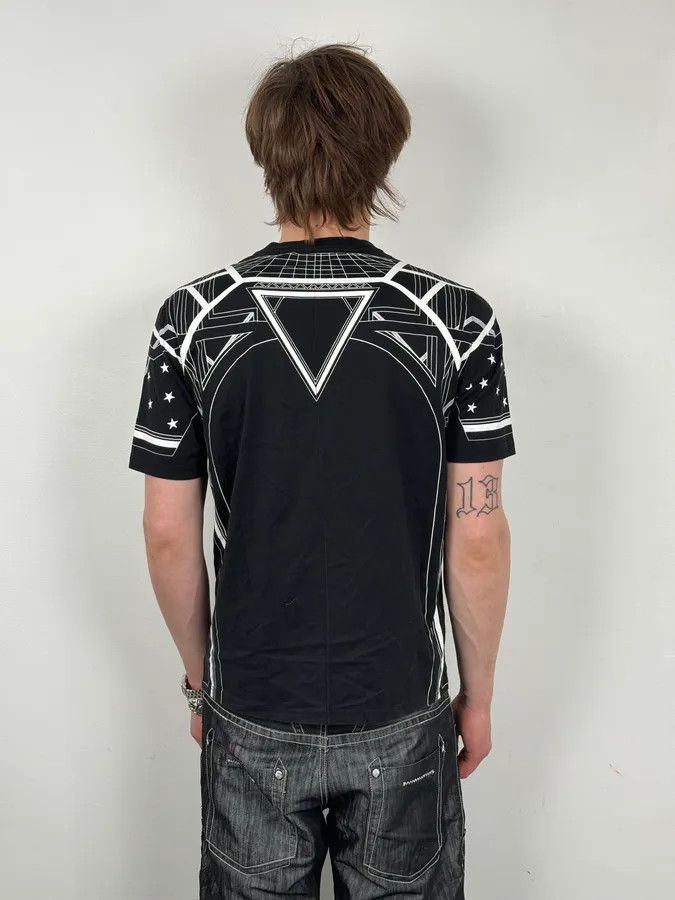 Givenchy SS2016 Givenchy Black Geometric Print T-Shirt by Riccardo Tisci Size US M / EU 48-50 / 2 - 3 Thumbnail