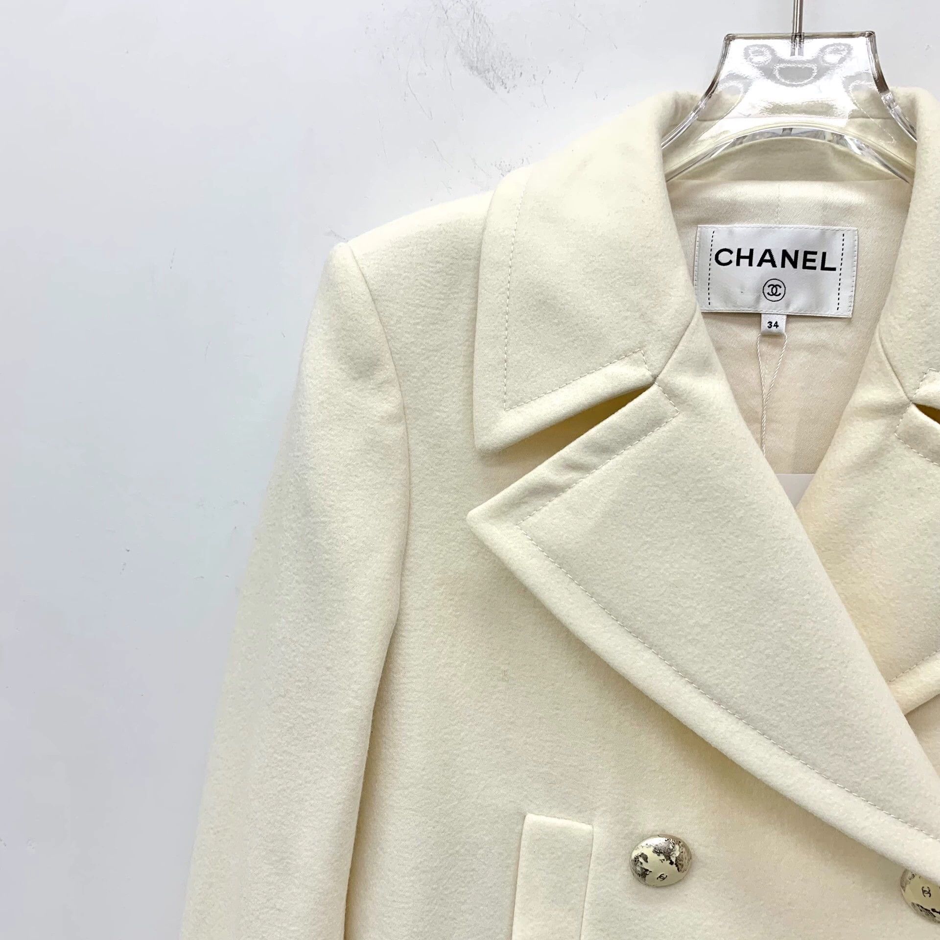 Chanel Chanel Off-white Wool Double-breasted Long-Sleeve Coat Size XS / US 0-2 / IT 36-38 - 4 Thumbnail