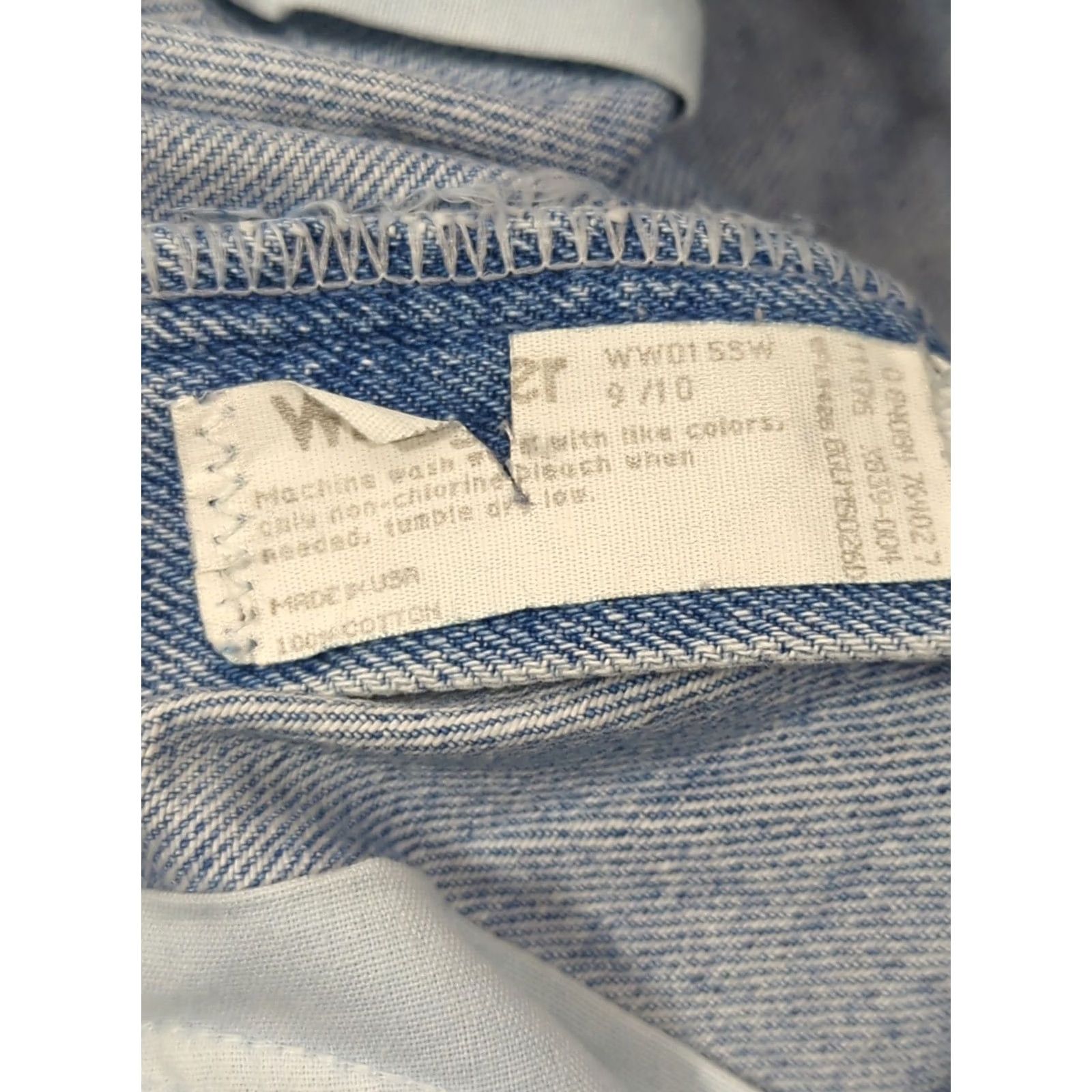 Wrangler VINTAGE Wrangler Shorts Women's 9 Denim Blue 90s Western 5-Pocket Wrangler Brand Regular Mom Rise See Pictures US Made XS? Size 30" / US 8 / IT 44 - 6 Thumbnail