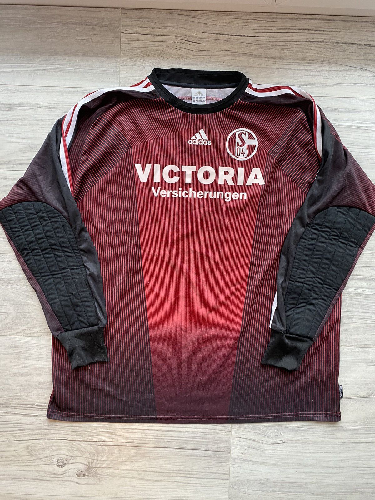 Adidas FC Shake 04 goalkeeper jersey Adidas Viktoria 2003-2004 XXL Size US XXL / EU 58 / 5 - 1 Thumbnail