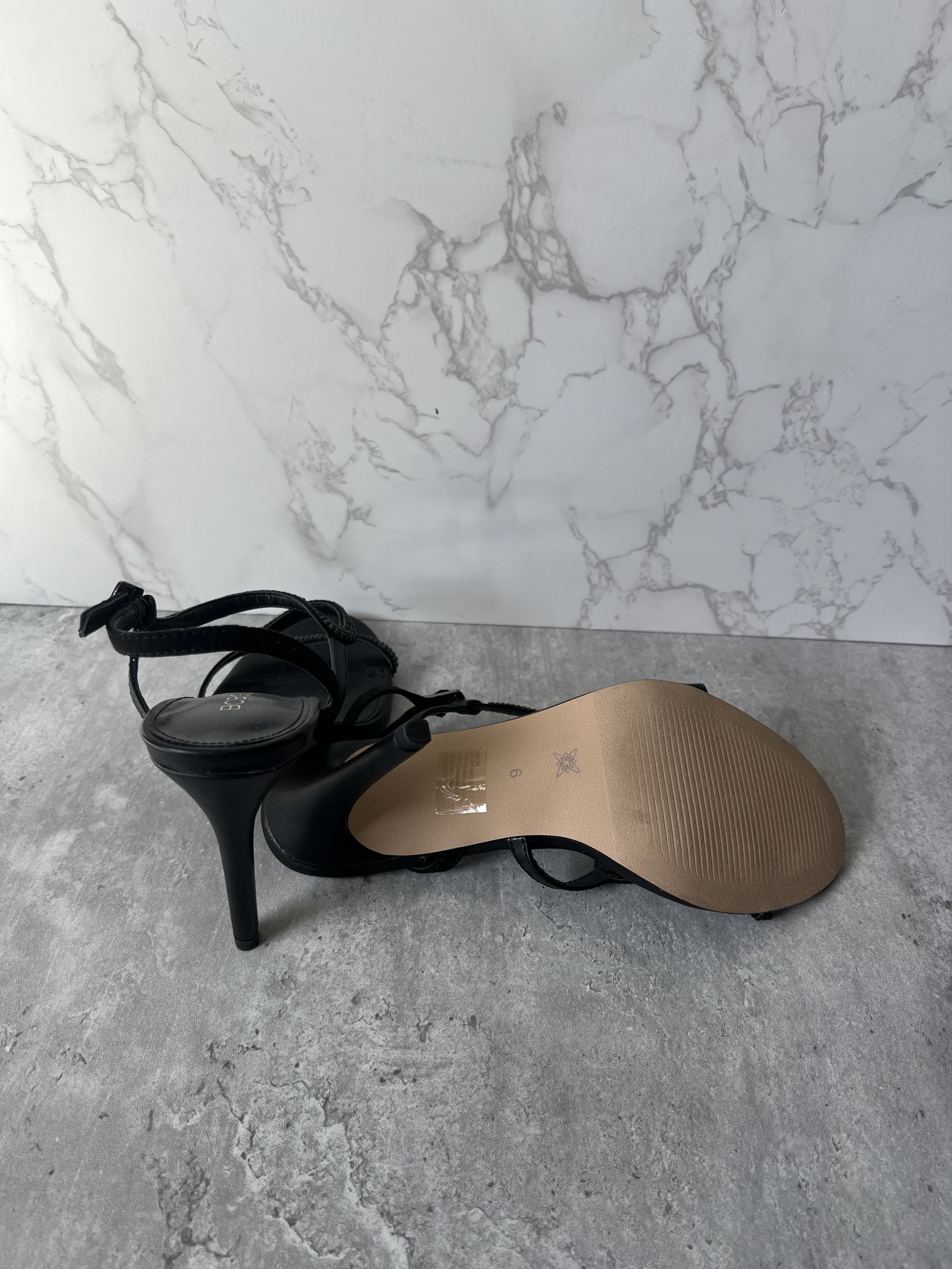 Bcbgmaxazria BCBGeneration Black Strappy Heeled Sandals - Size 6 Size US 6 / IT 36 - 6 Thumbnail