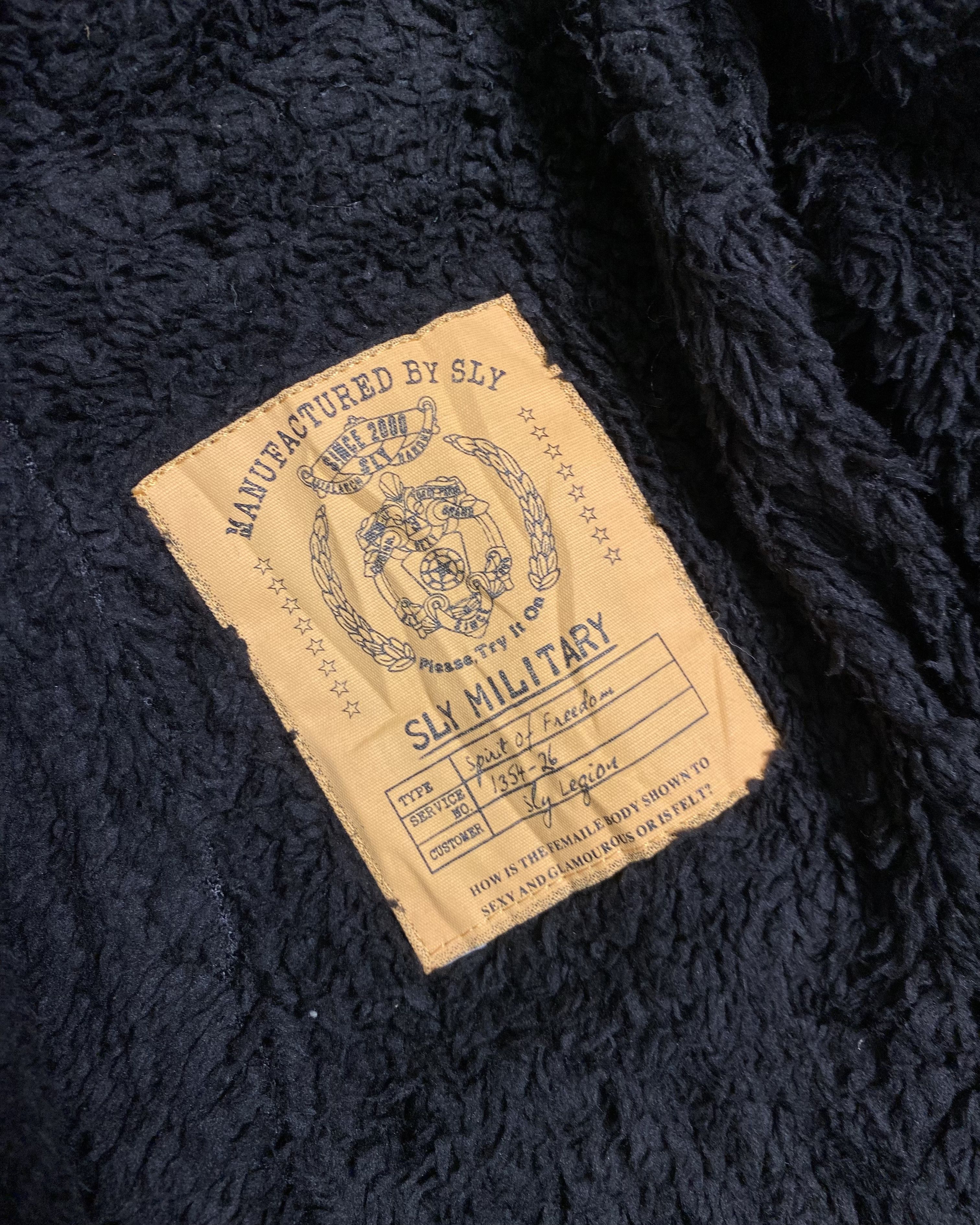 Le Grande Bleu (L.G.B.) Japanese brand - early 2000s Vkei Sly Fur Military Size US S / EU 44-46 / 1 - 13 Thumbnail