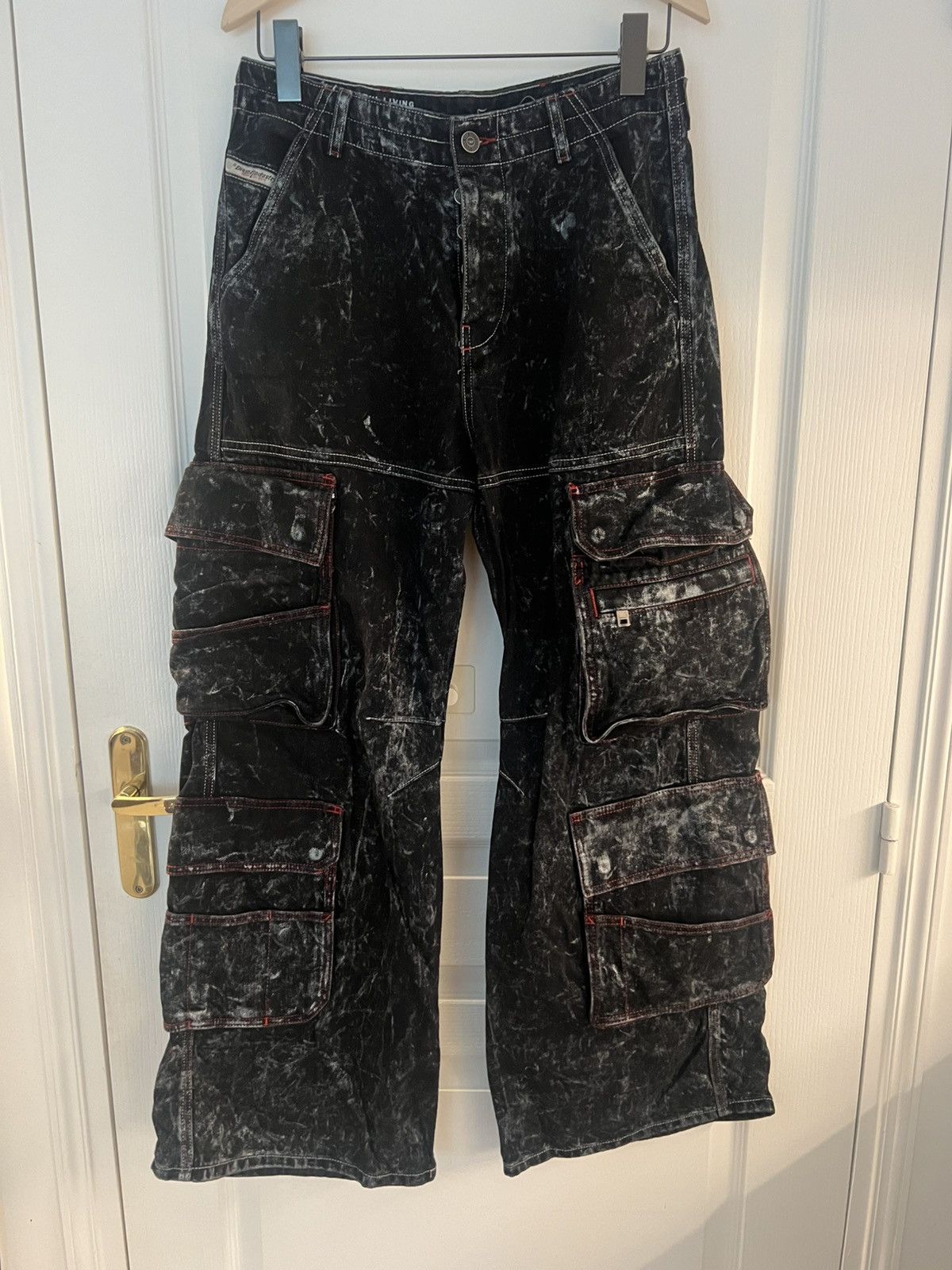 Diesel Diesel Wide Legged Cargo Jeans Size 26" / US 2 / IT 38 - 1 Thumbnail