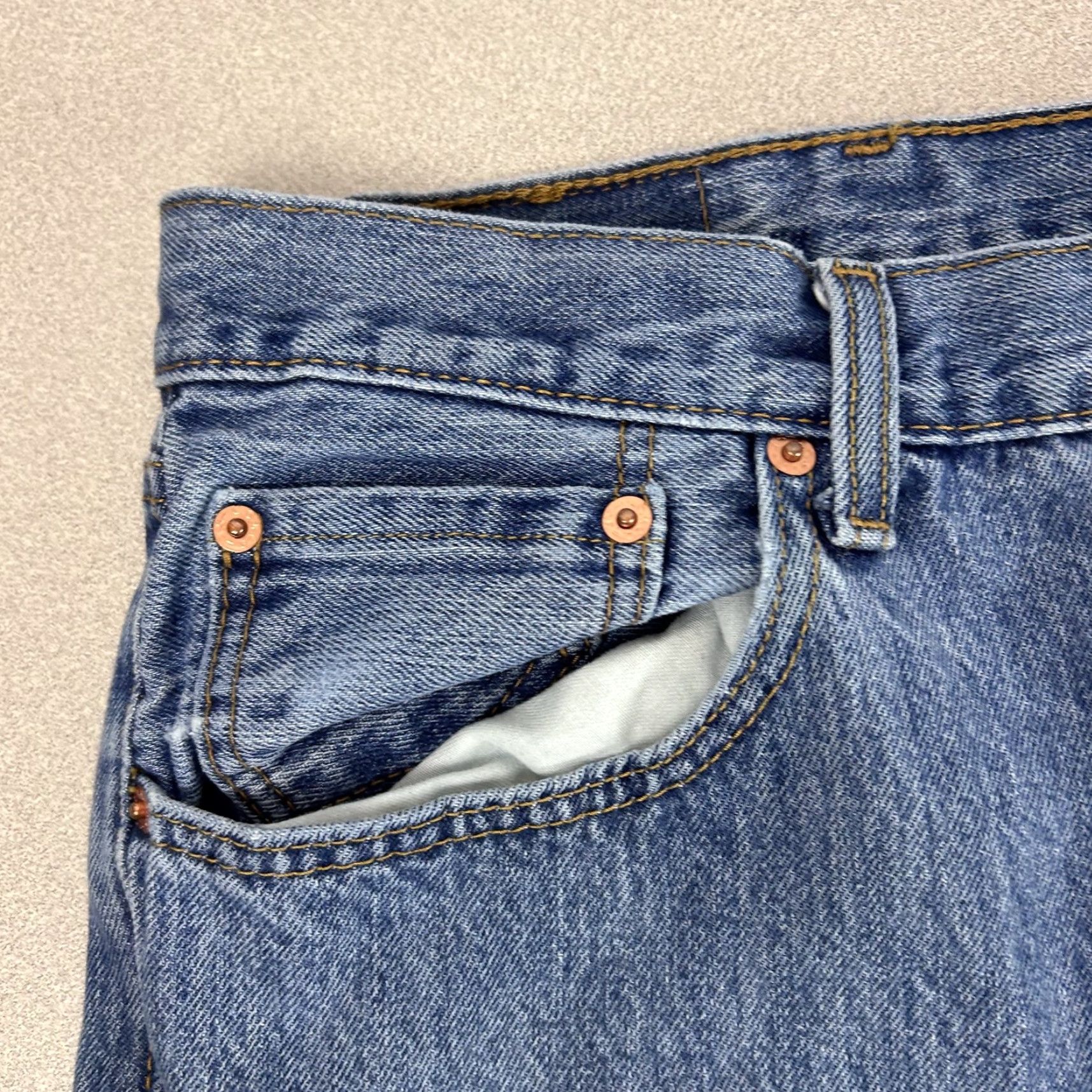 Levi's Levis 501 Jeans Mens 38x32 Blue Denim Straight Leg Button Fly Classic Fit Levi's 501 Series Regular Mens Size US 38 / EU 54 - 3 Thumbnail