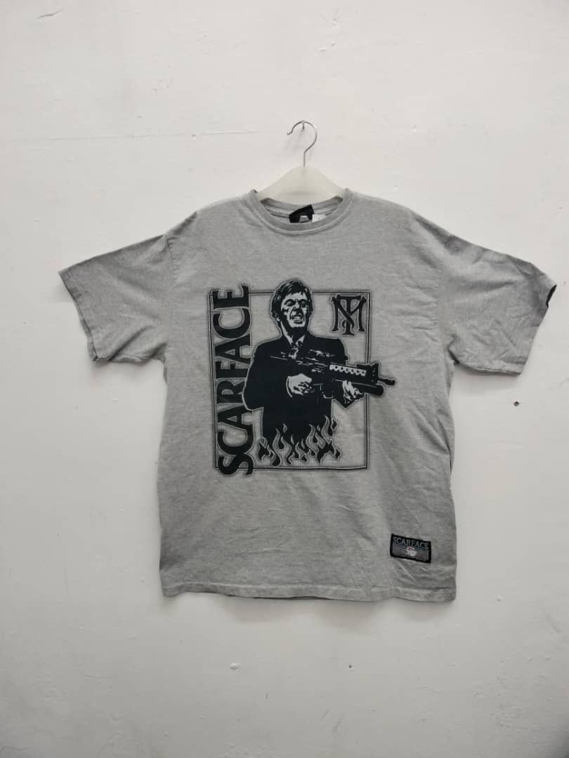 Vintage Scarface Tony Montana with Machine Gun