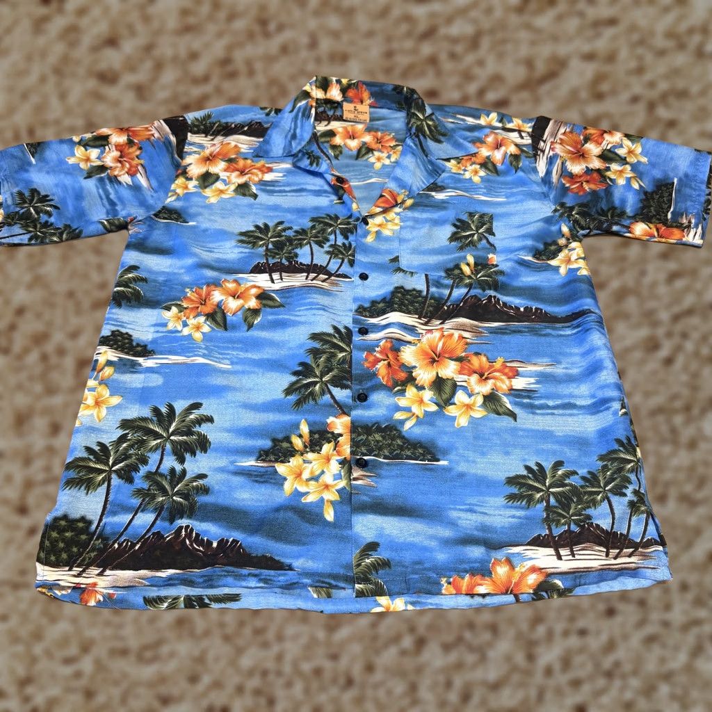 Vintage Salty Wave Hawaiian Shirt Mens XL Blue Floral Palm Tree Tropical Button Up - Short Sleeve - Casual Beachwear - 100% Viscose Size US XL / EU 56 / 4 - 1 Thumbnail