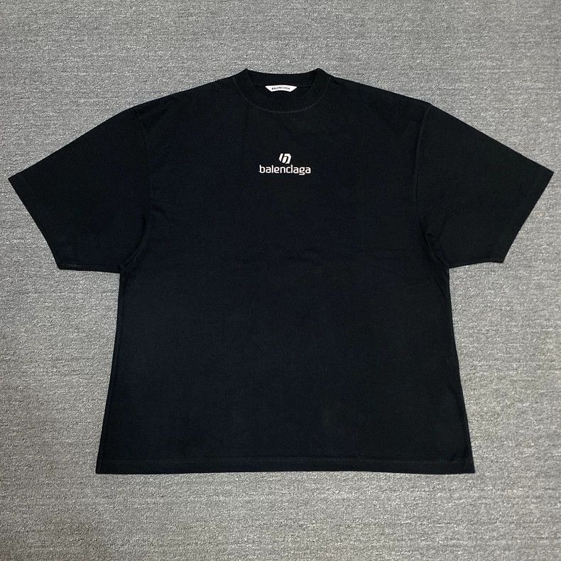 Balenciaga Balenciaga Embroidered Logo Short Sleeve Size US S / EU 44-46 / 1 - 1 Thumbnail