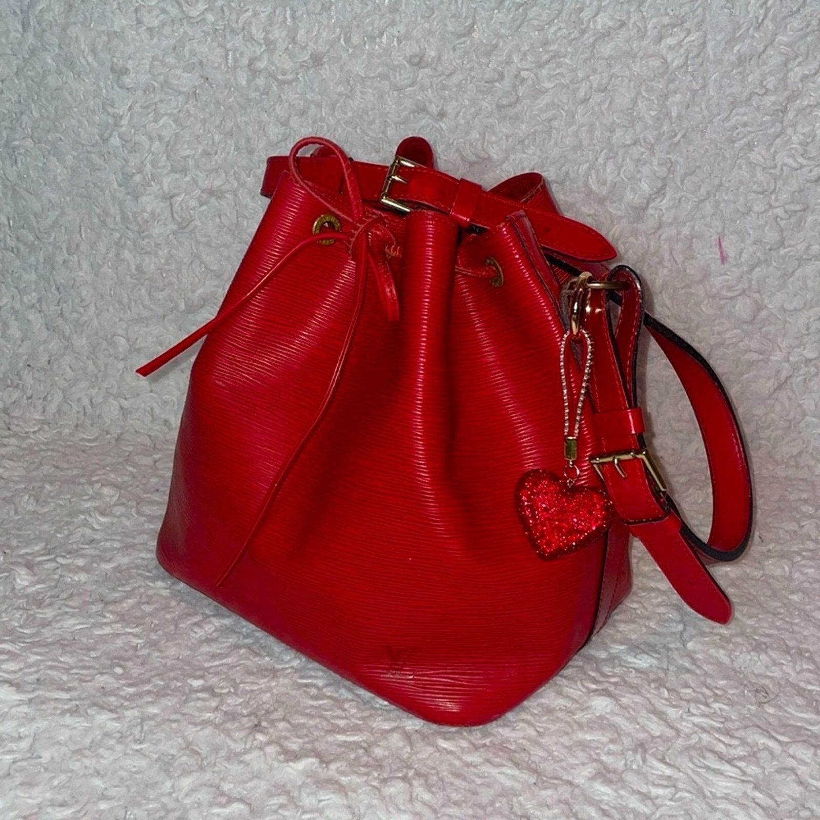 Louis Vuitton Louis Vuitton Petite Noe Red Epi Bucket Bag Size ONE SIZE - 6 Thumbnail