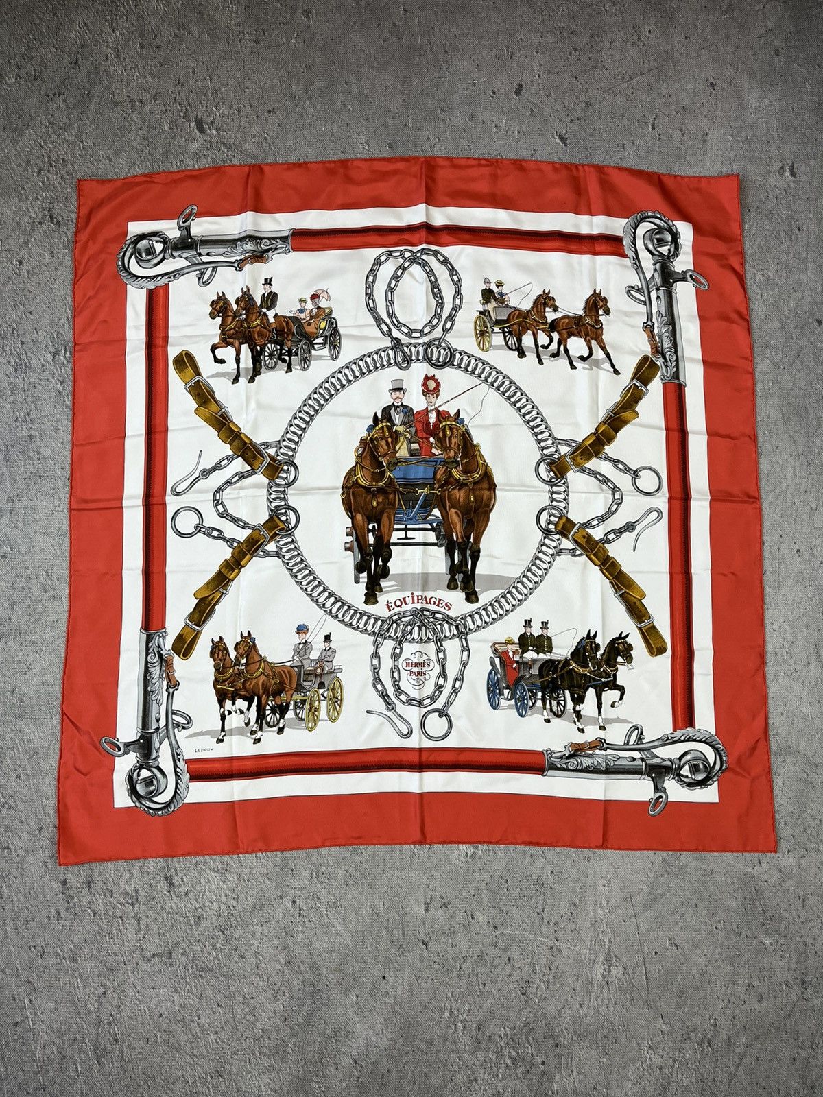 Designer × Hermes Hermes Paris LeDoux Equipages Big Scarf luxury vintage Size ONE SIZE - 1 Thumbnail