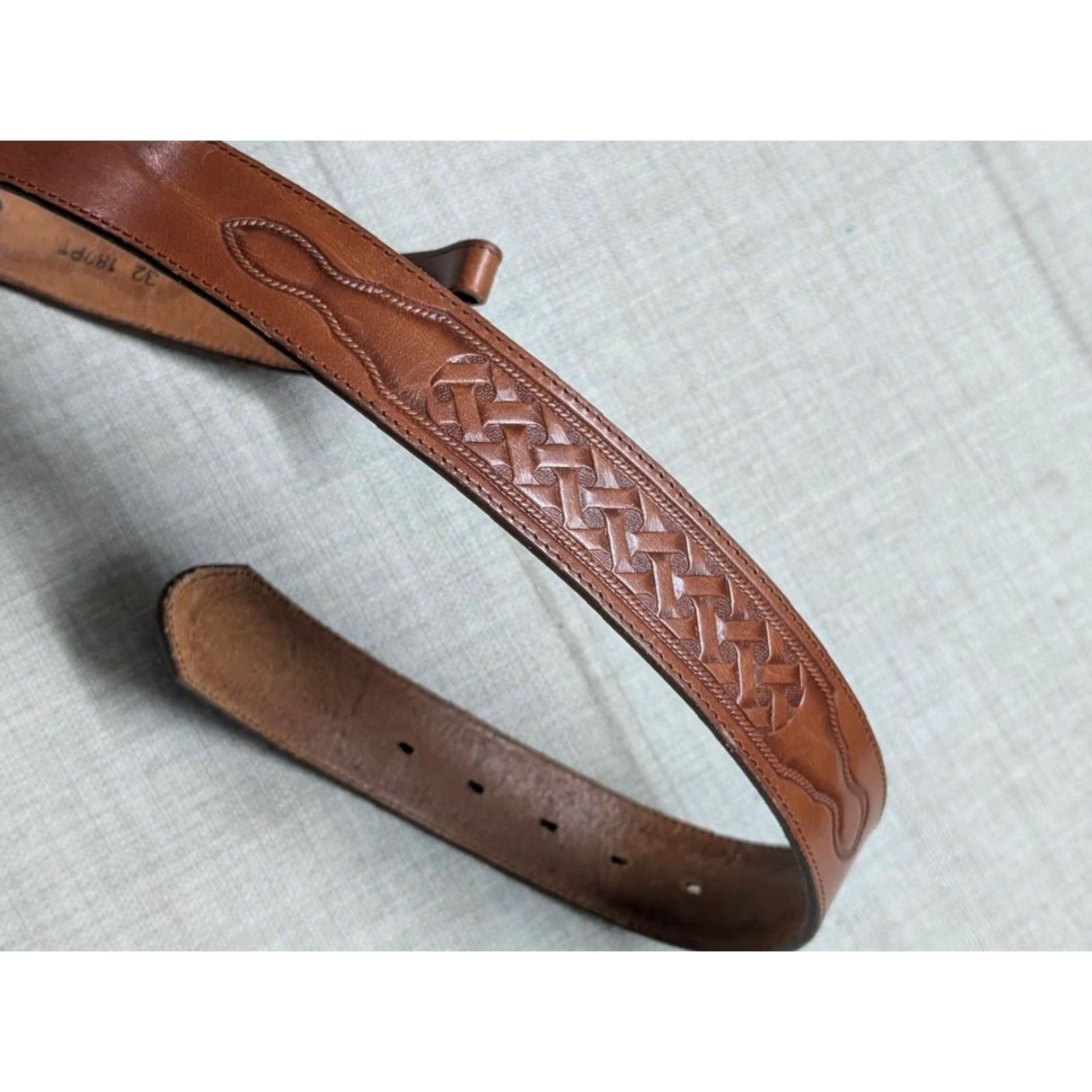 Vintage VINTAGE Justin Western Belt 32 Brown Tooled Cowhide Leather USA Made Belt Men Size 32 - 3 Thumbnail