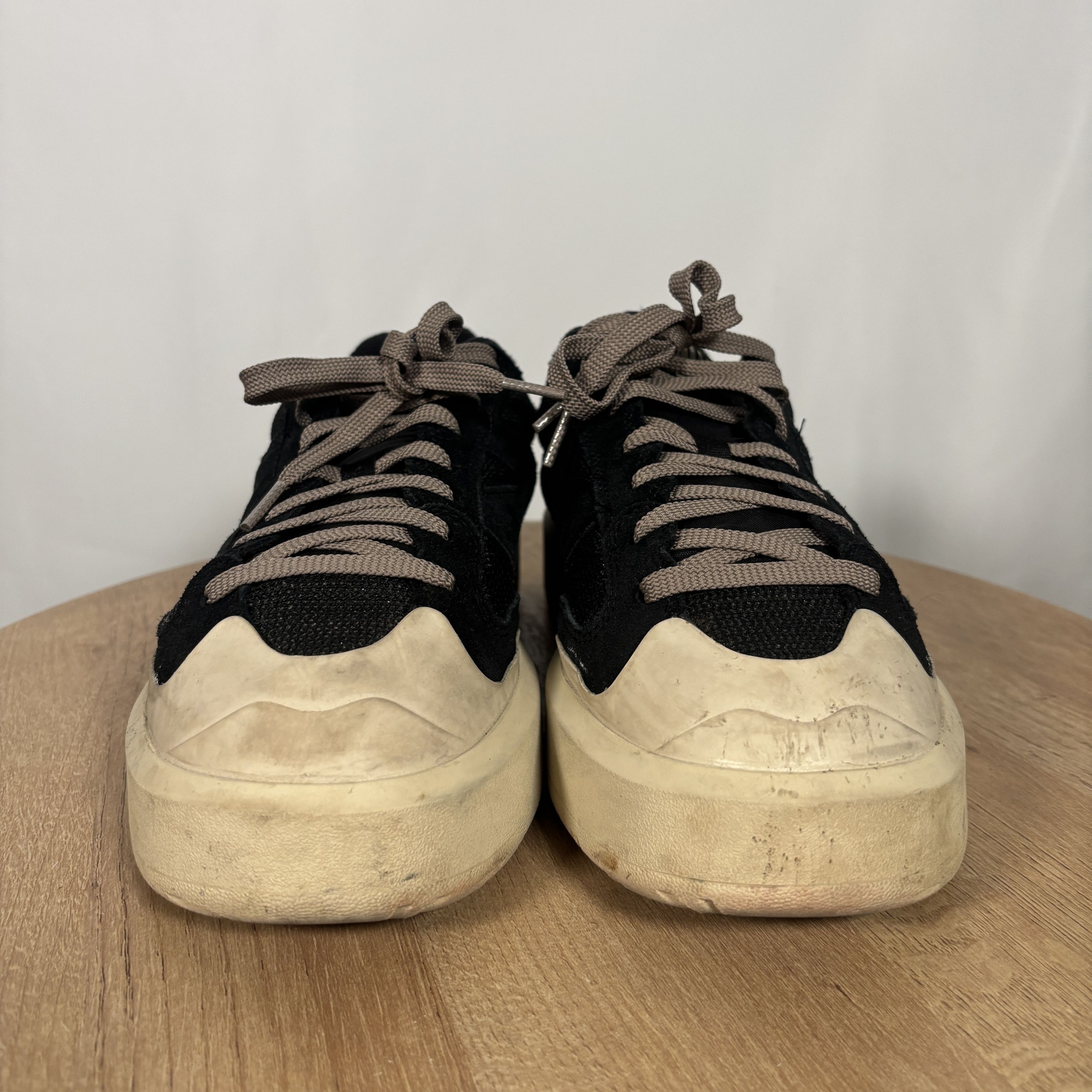 New Balance New Balance CT302 Black Calm Taupe Used 9.5M Size US 9.5 / EU 42-43 - 2 Thumbnail
