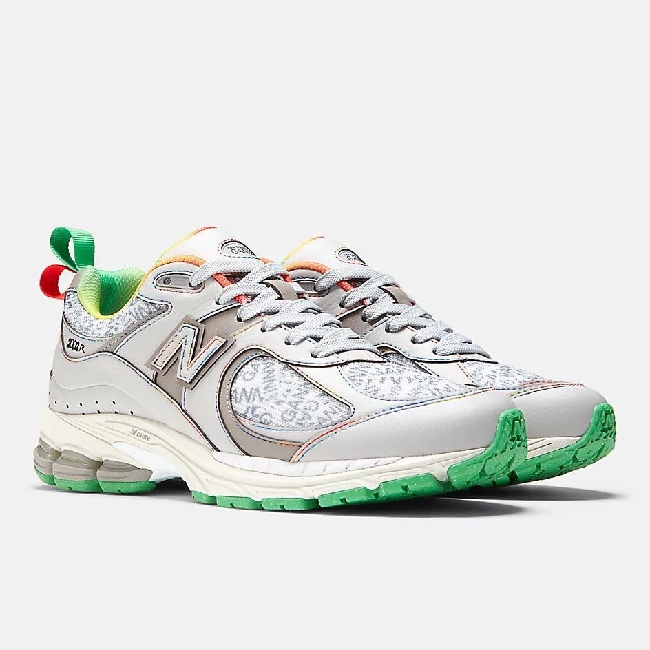 Gianni Valentino × New Balance New Balance x Ganni 2002R Rain Cloud Size US 9.5 / EU 42-43 - 1 Thumbnail