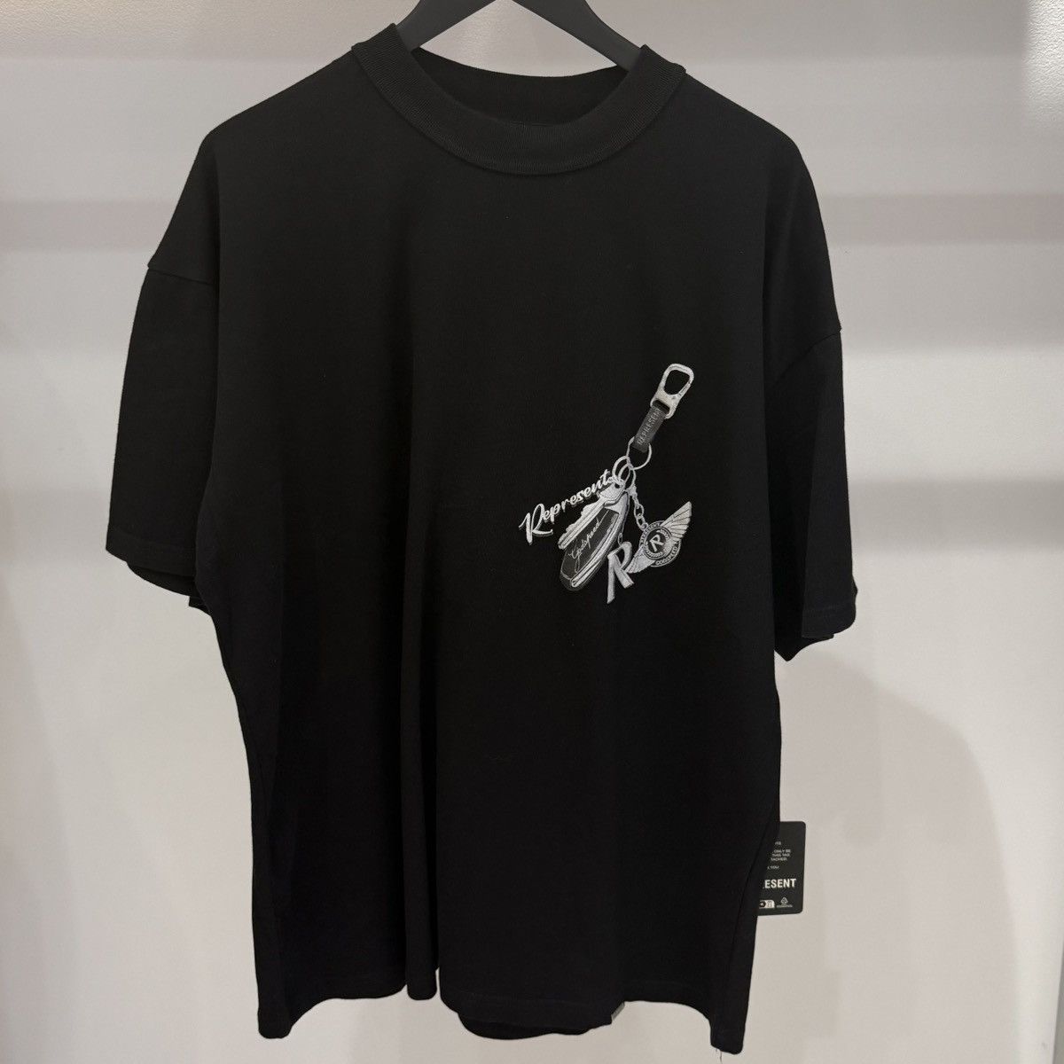Represent Clo. Represent Keys To The Club Tee Size US L / EU 52-54 / 3 - 1 Thumbnail