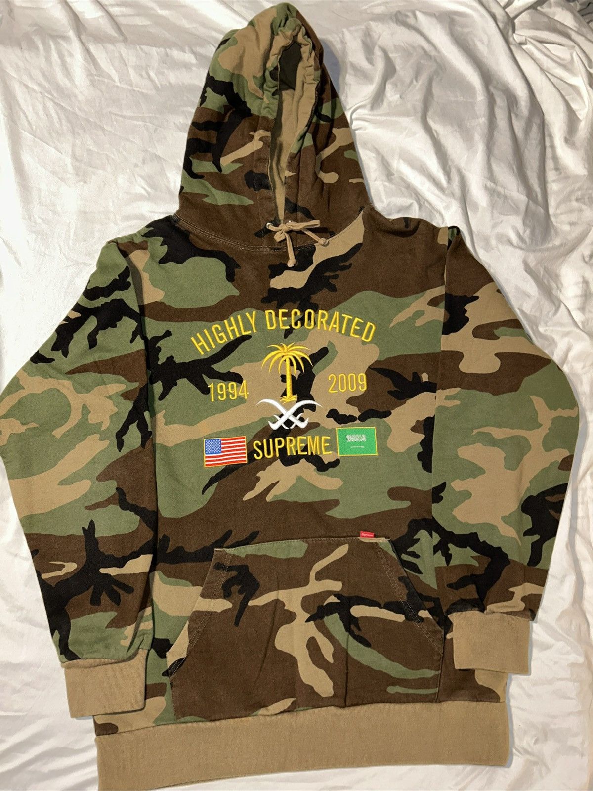 Supreme Supreme new york “highly decorated” hoodie 2009 Size US XL / EU 56 / 4 - 2 Thumbnail