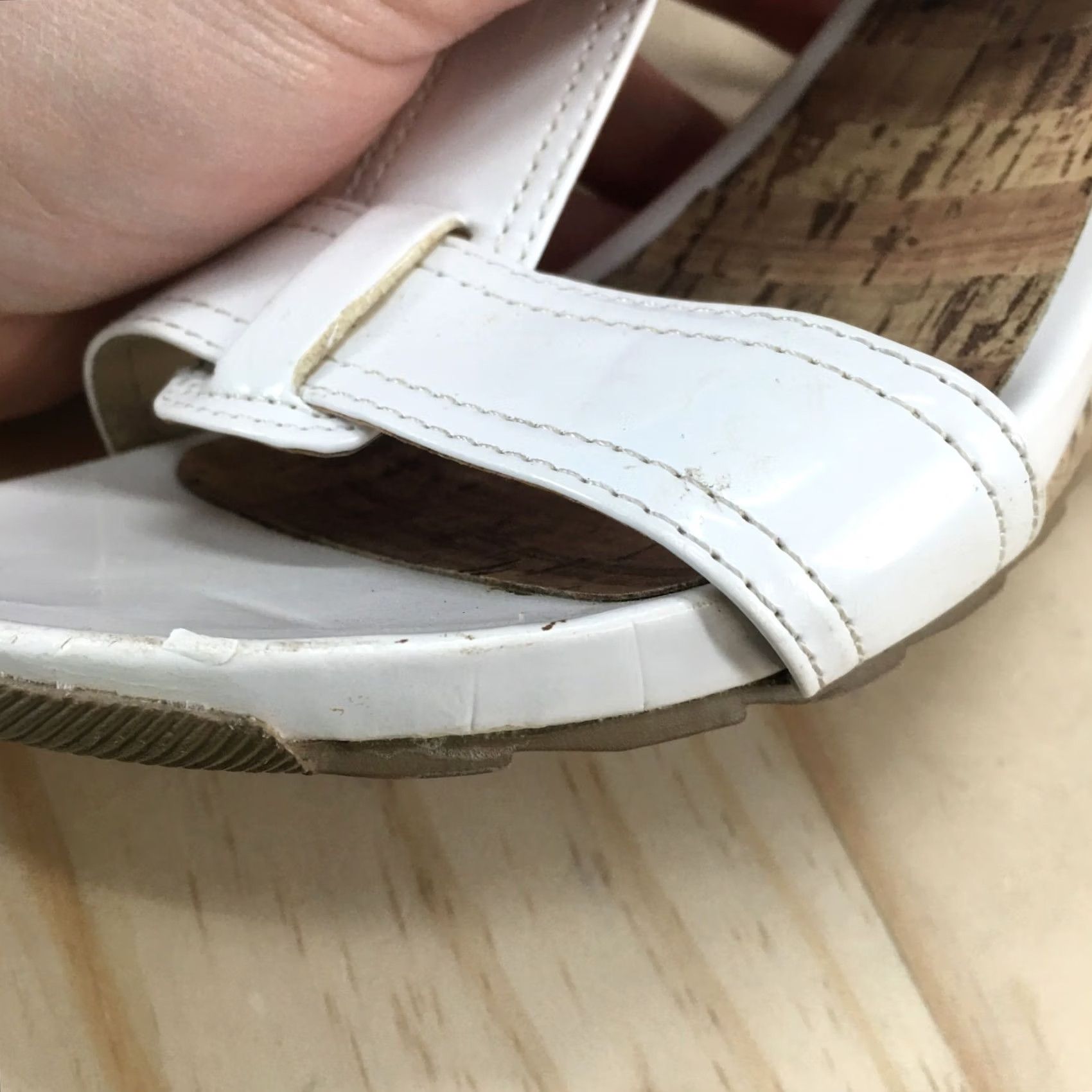 Kenneth Cole Kenneth Cole Reaction Sandals Womens 8 M Tea Cabin Wedge Slingback White Buckle Size US 8 / IT 38 - 7 Thumbnail