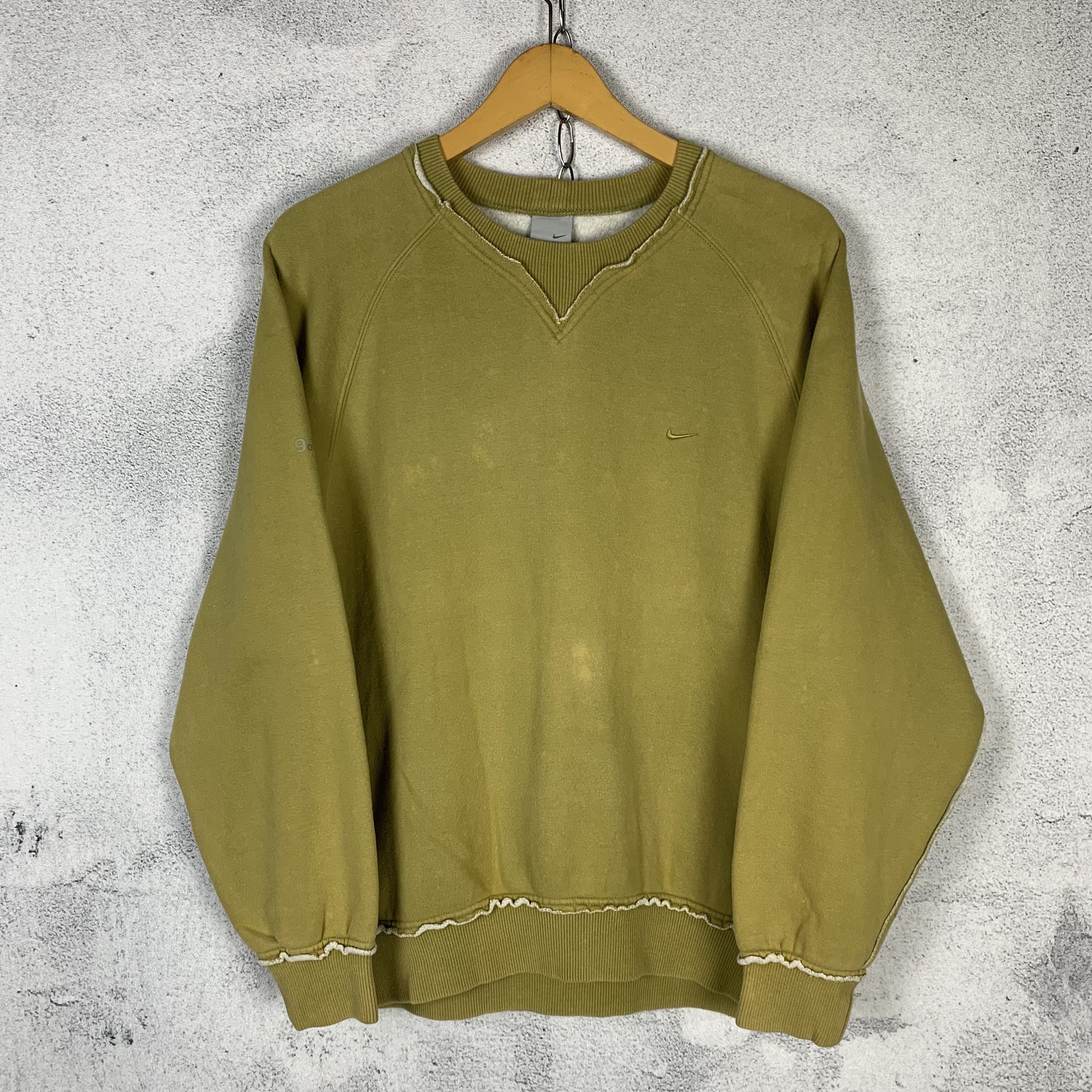 Nike Nike Y2K Swoosh Logo Sweatshirt Crewneck Size US L / EU 52-54 / 3 - 2 Thumbnail