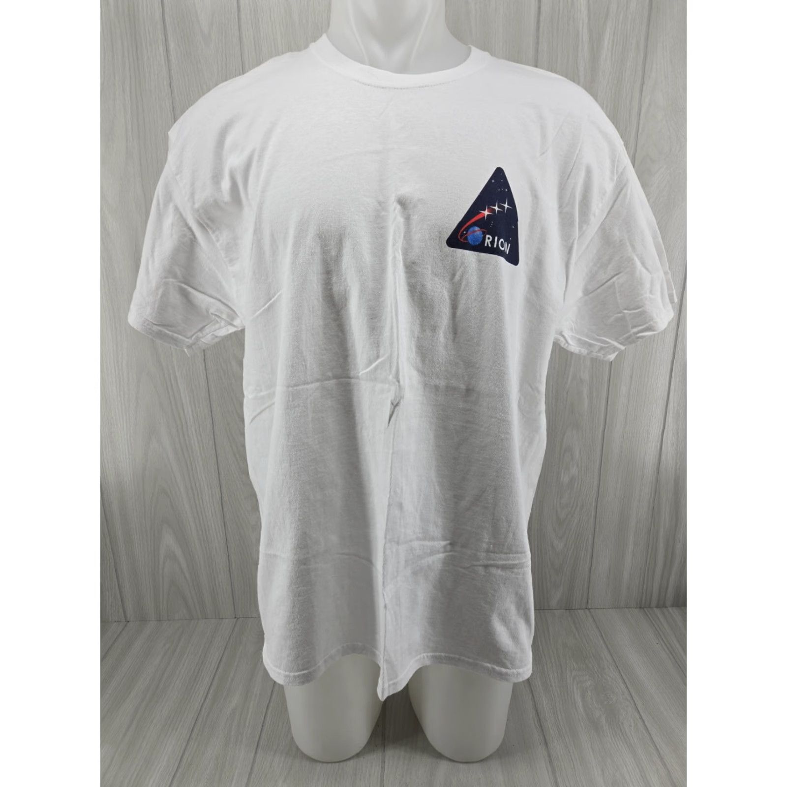 Gildan VINTAGE NASA Kennedy Space Center Orion Exploration Flight Test Mens XL T-Shirt White Space Graphics 90s Mens Size US XL / EU 56 / 4 - 2 Thumbnail