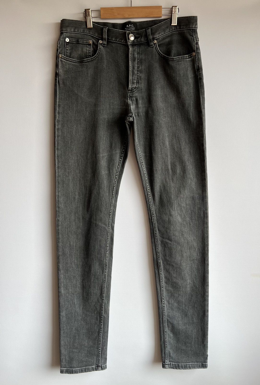 A.P.C. petit store standard jean droit etroit jeans