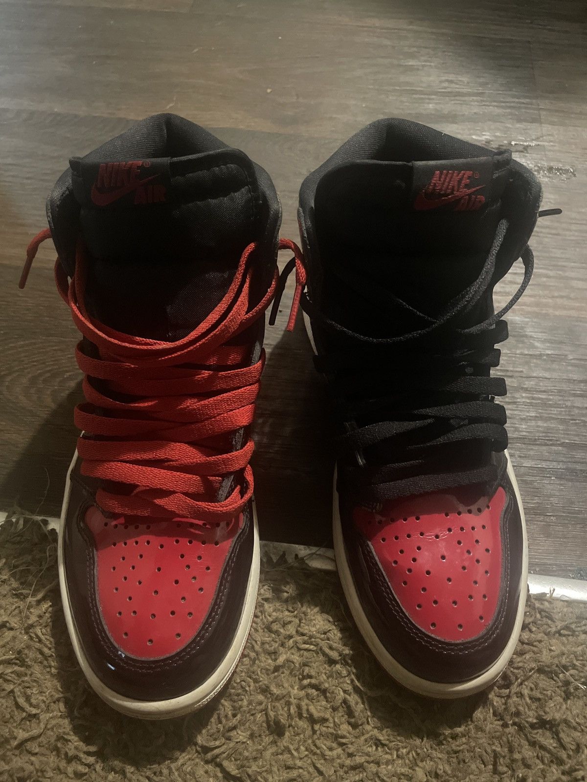Jordan Brand Air Jordan 1 Retro High OG 'Patent Bred' Size US 7.5 / EU 40-41 - 3 Thumbnail