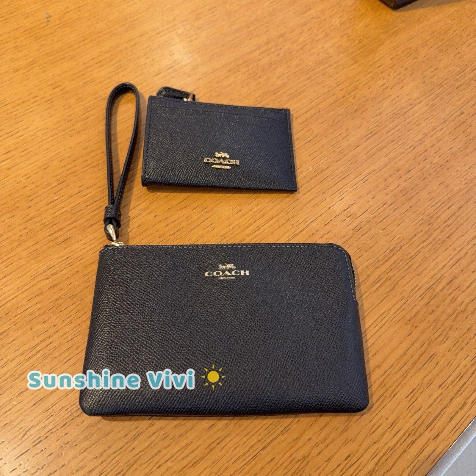 Coach NWT Bundle Coach Skinny Card Case 88250 & cv396 Wristlet Size ONE SIZE - 1 Thumbnail