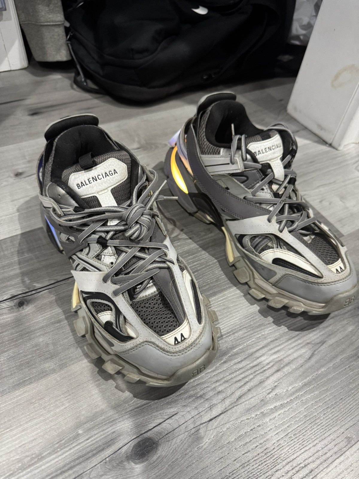 Balenciaga LED Balenciaga Tracks Size US 11 / EU 44 - 2 Thumbnail