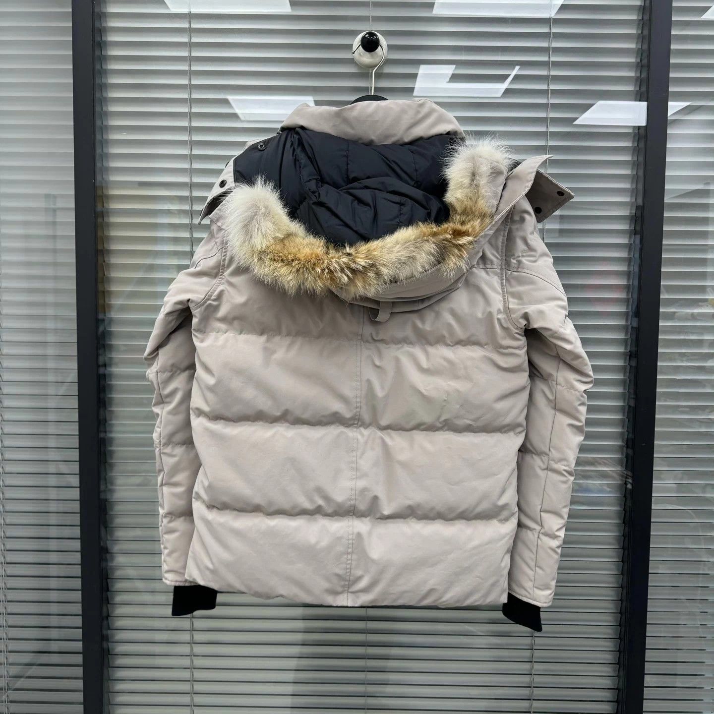 Canada Goose Canada Goose Wyndham Stone Grey M Size US M / EU 48-50 / 2 - 2 Thumbnail