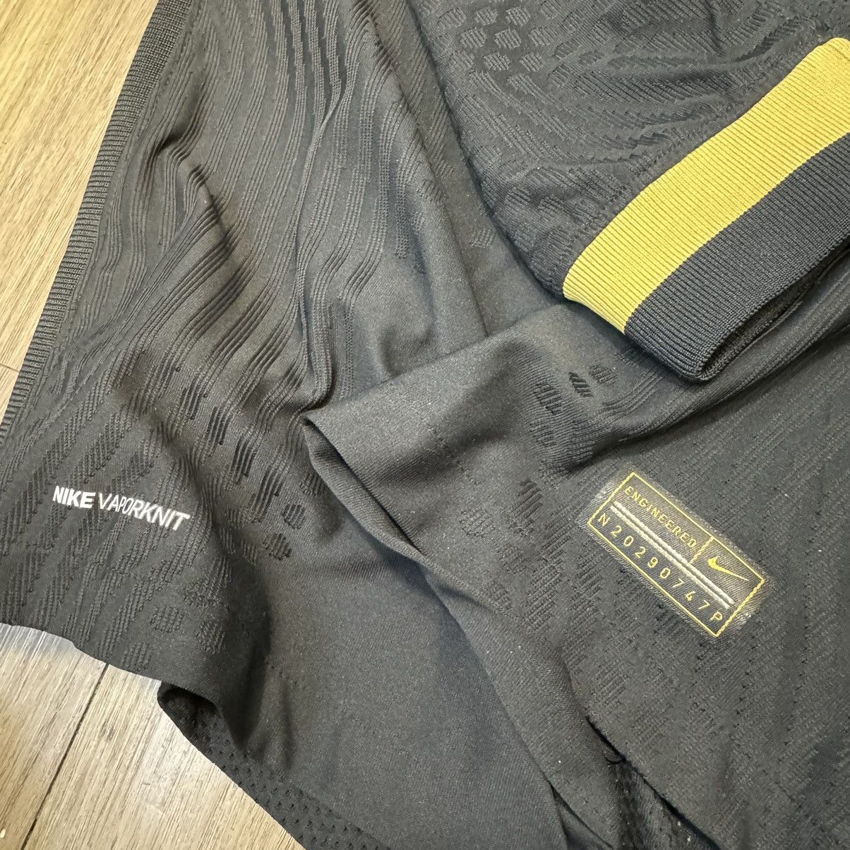Nike Barcelona 20/21 player issue L/S away shirt #3 Pique Size US L / EU 52-54 / 3 - 9 Thumbnail