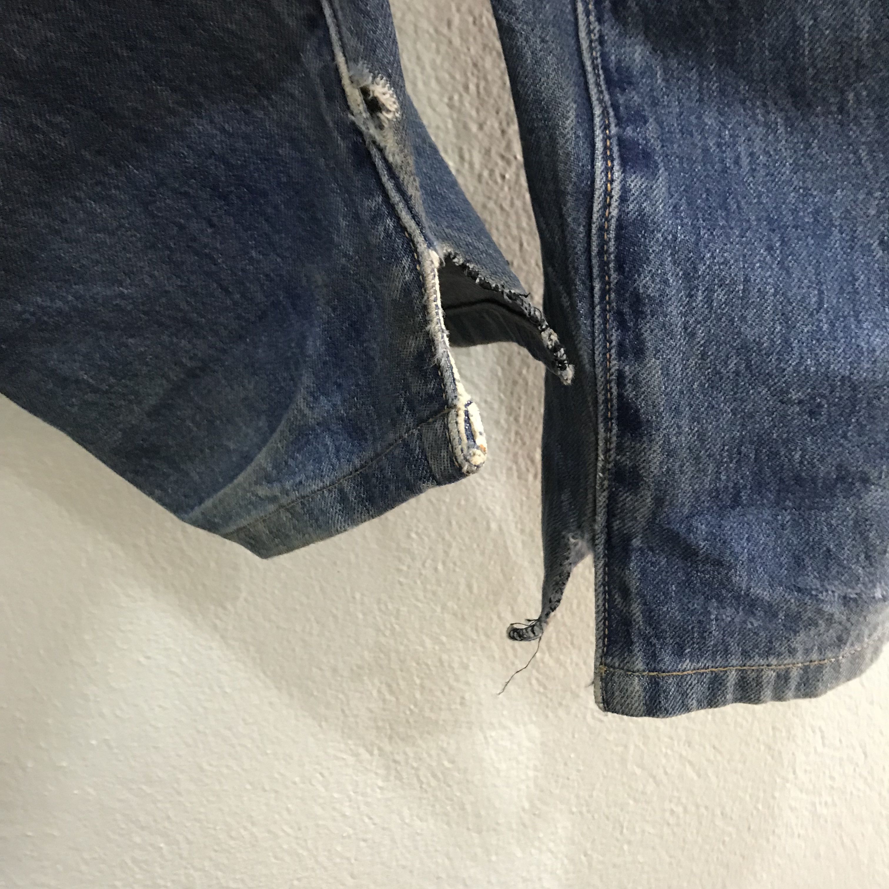 Levi's Vintage Levis 511 Blue Distressed Straight Leg Jeans Size US 30 / EU 46 - 6 Thumbnail