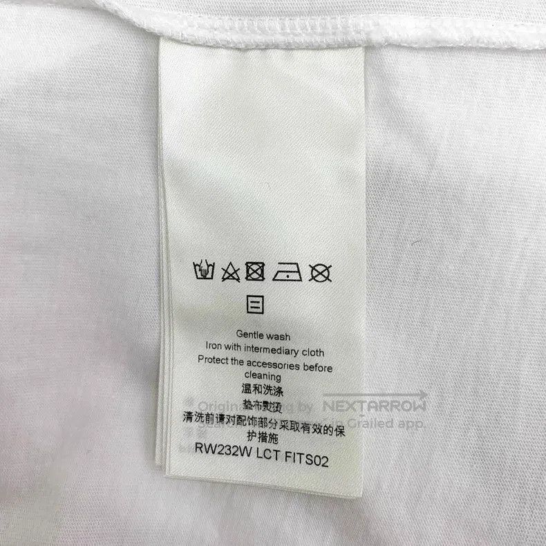 Louis Vuitton Louis Vuitton 23 white logo monogrammed cotton crewneck T- Size US XS / EU 42 / 0 - 6 Thumbnail