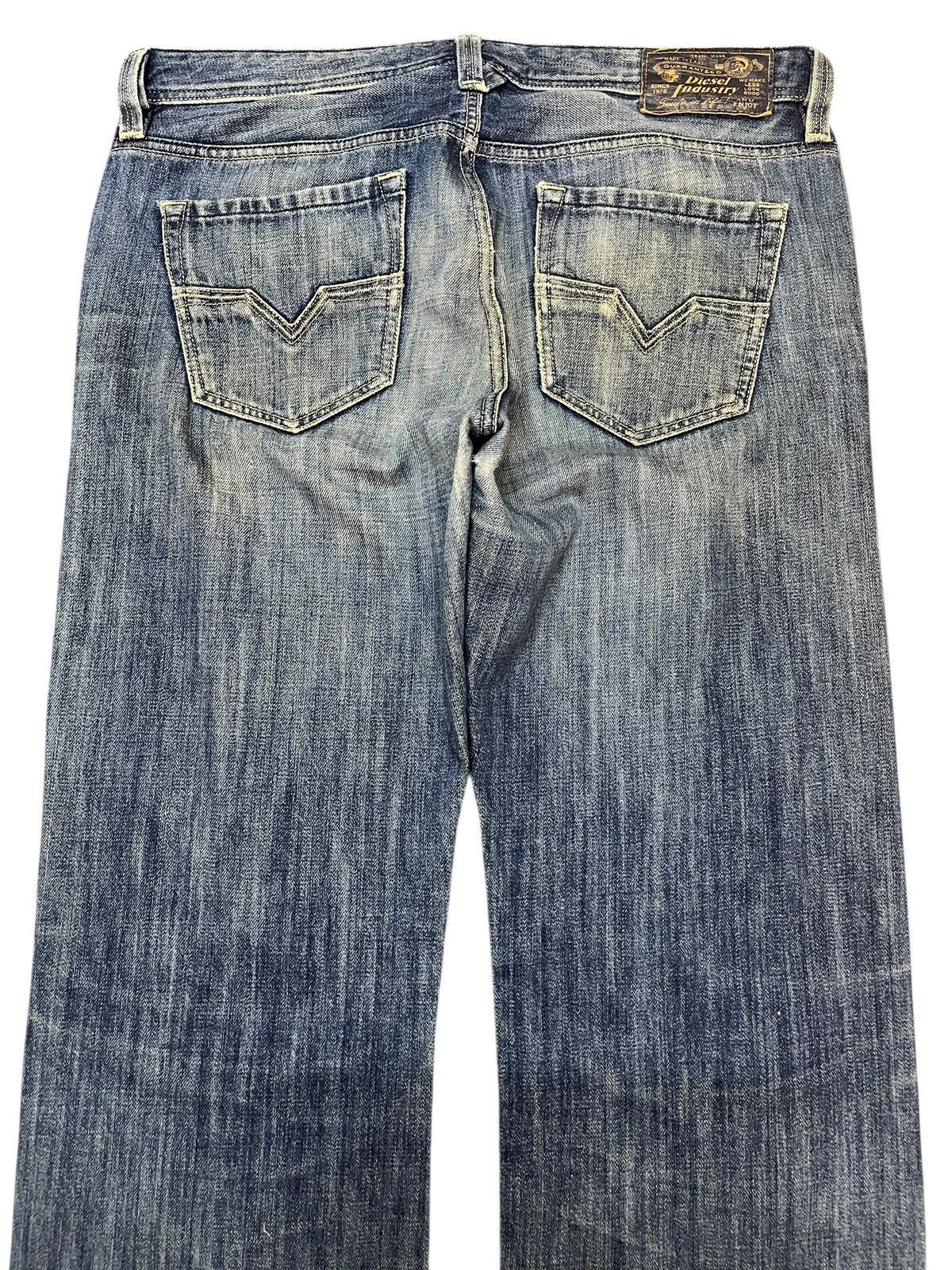 Diesel × Diesel Black Gold Vintage Diesel Larkee Mudwash Faded Denim Size US 35 - 4 Thumbnail