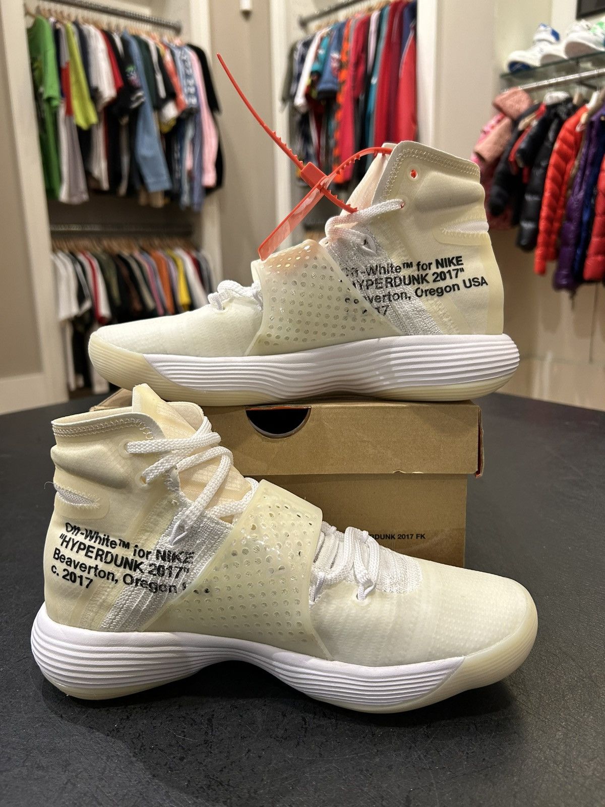 Nike Nike React Hyperdunk 2017 Flyknit ‘Off-White’ Size US 7 / EU 40 - 2 Thumbnail
