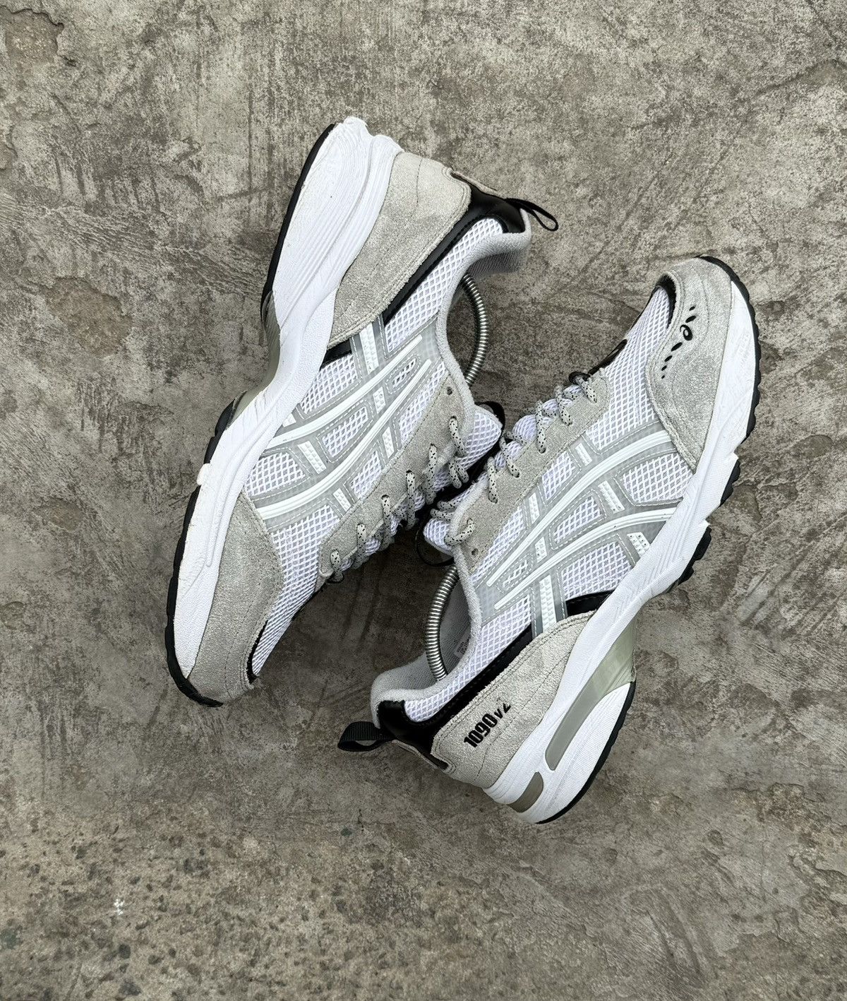 Asics VINTAGE ASICS 1090 GEL HYPE Y2K GORPCORE DRILL SK8 SNEAKERS Size US 9 / EU 42 - 5 Thumbnail