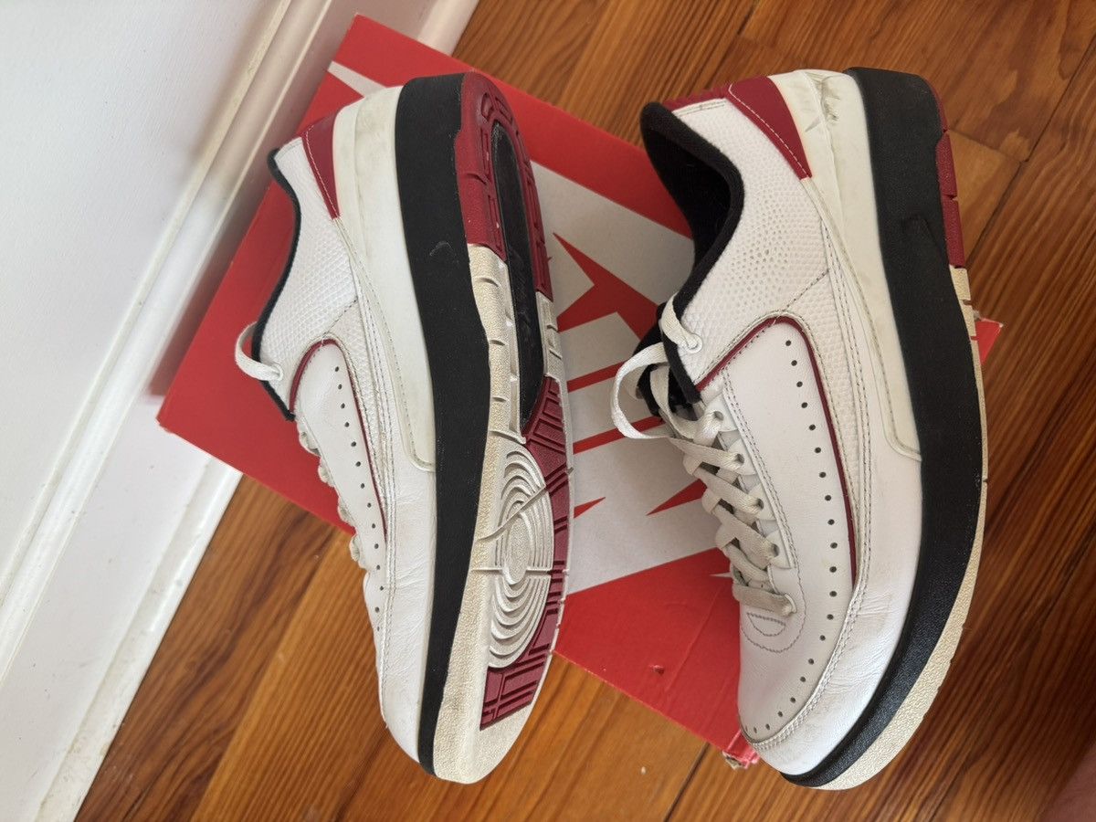 Jordan Brand Jordan 2 Low Chicago 2016 Size US 9 / EU 42 - 2 Thumbnail