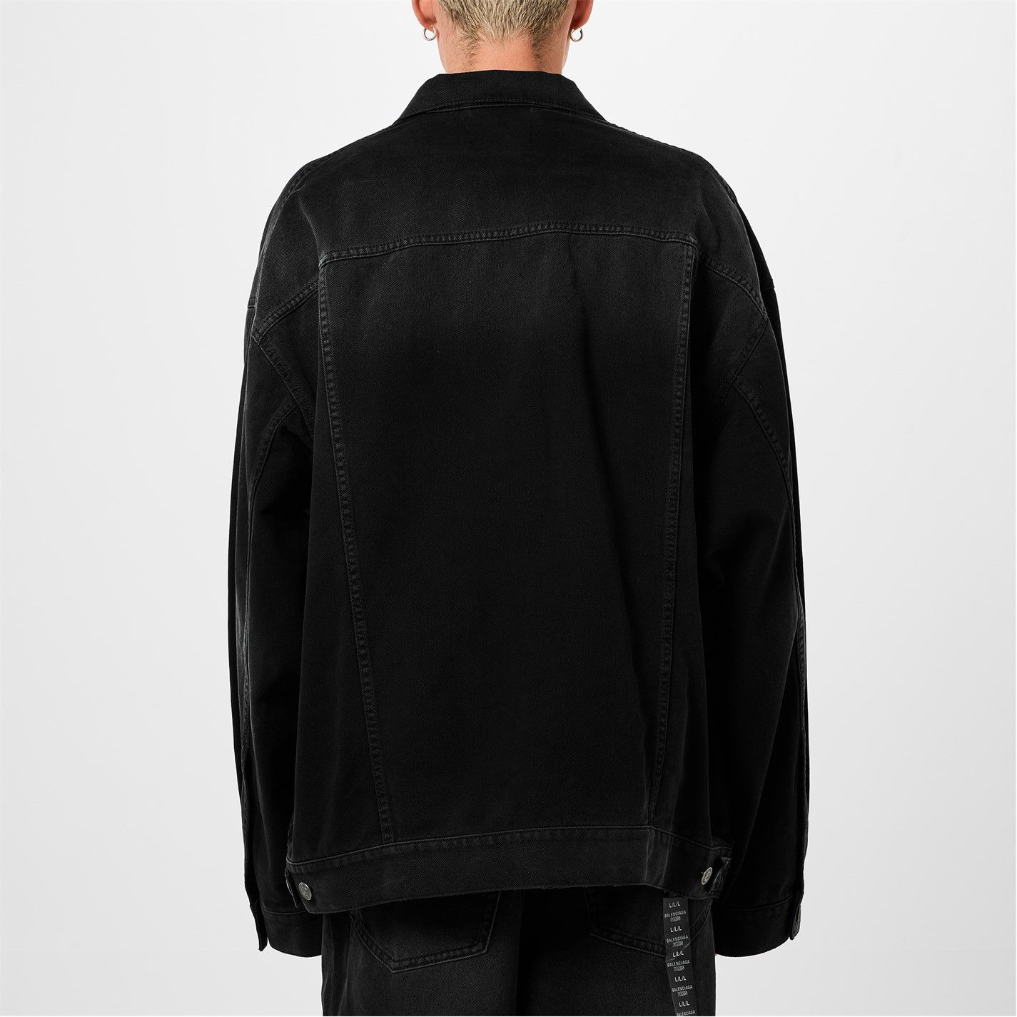 Balenciaga o1g2r1mq0226 Size Sticker Oversized Fit Denim Jacket Black Size US M / EU 48-50 / 2 - 4 Thumbnail