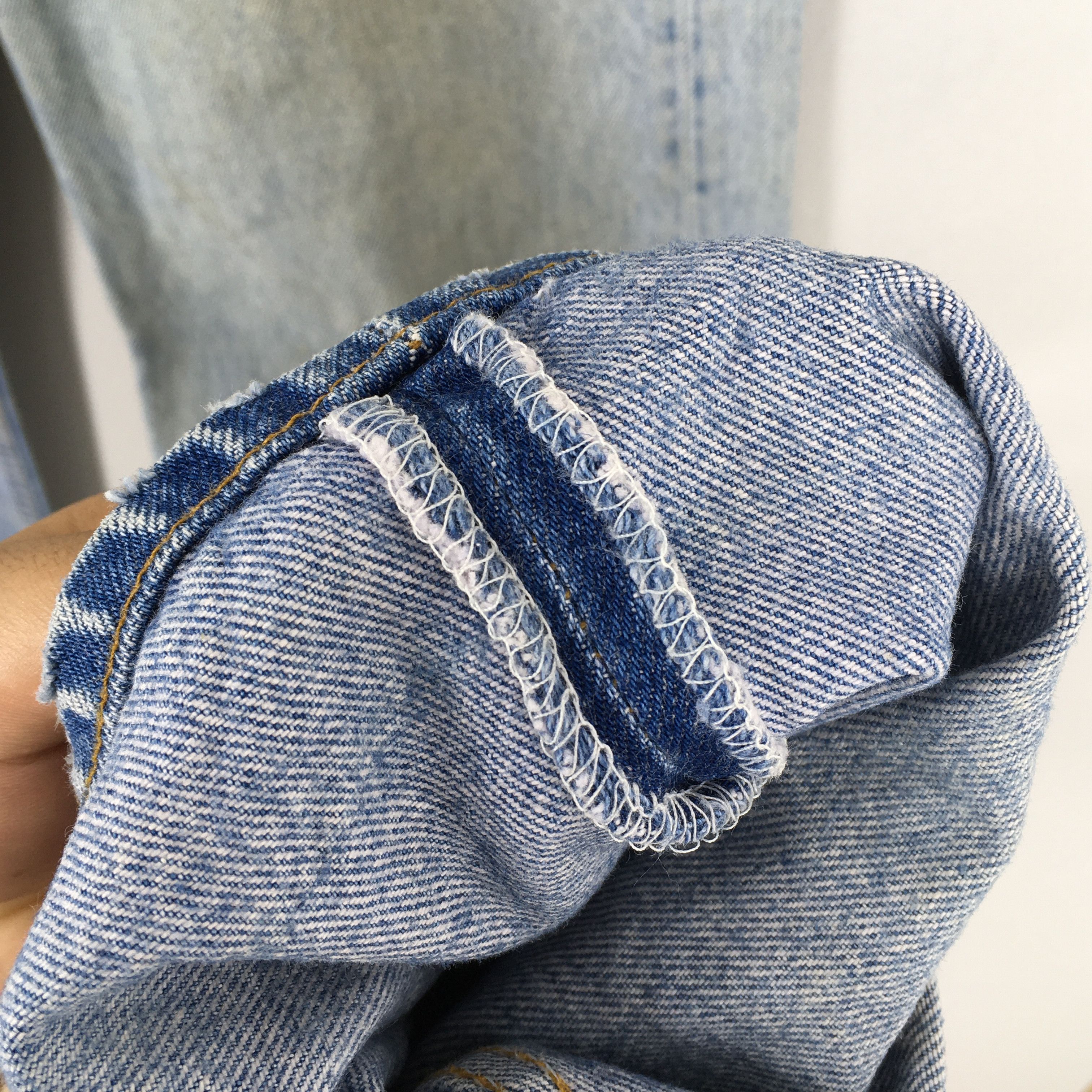 Levi's Size 29x30 Vintage 90s Levi's 501 Faded Blue Jeans S599 Size US 29 - 5 Thumbnail