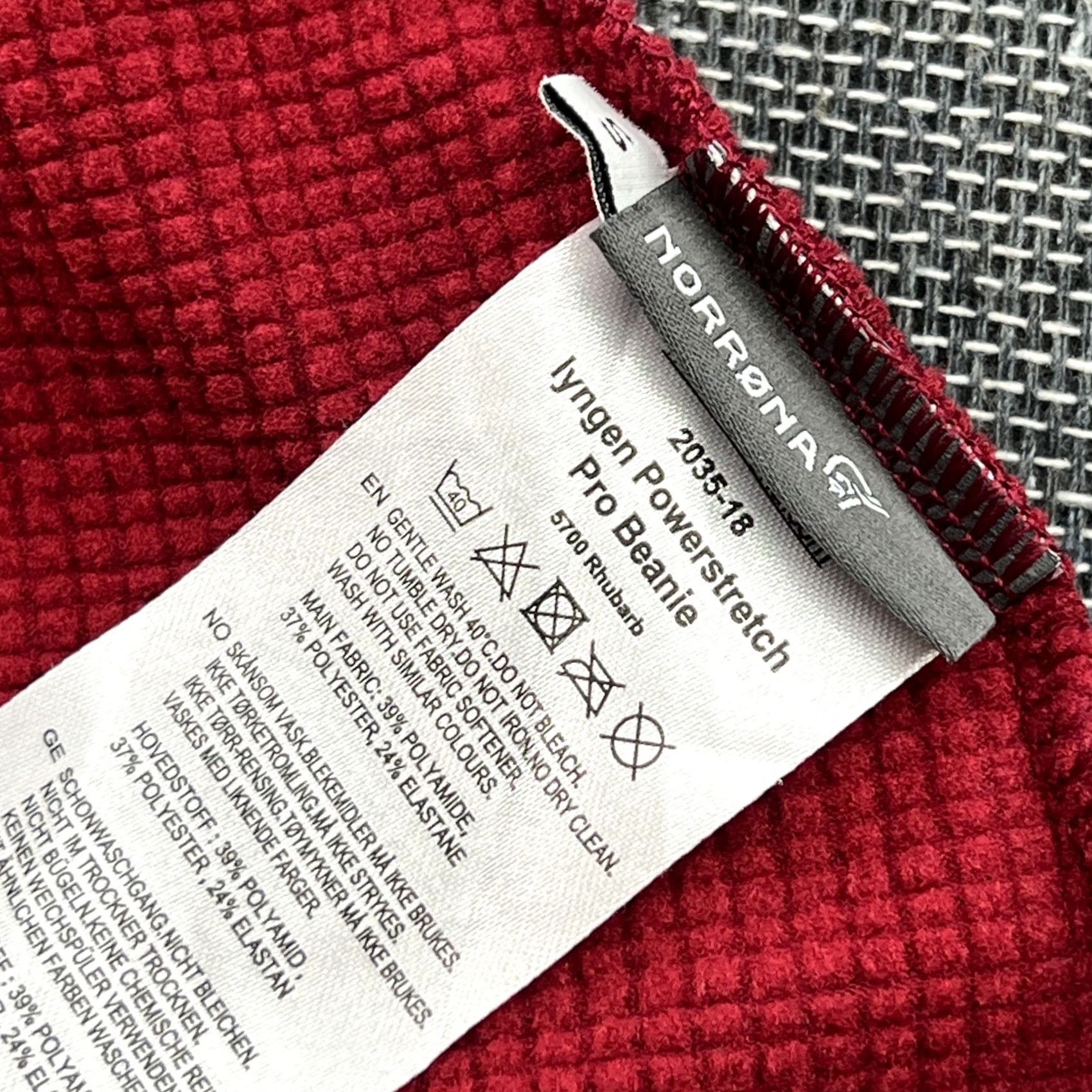 Vintage VINTAGE Norrona Beanie Hat S Red Lightweight Outdoor Powerstretch Pro Cap Unisex Adults Mens/Womens Size ONE SIZE - 5 Thumbnail