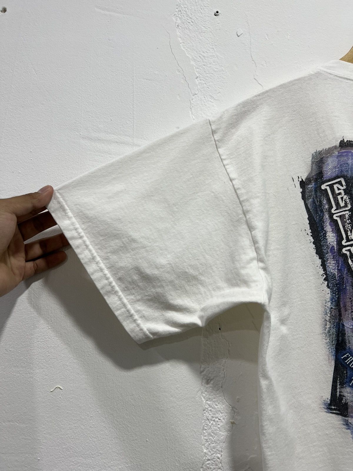 Vintage Vintage 90’s Hard Rock Cafe x Elvis Presley Tshirt Size US L / EU 52-54 / 3 - 6 Thumbnail