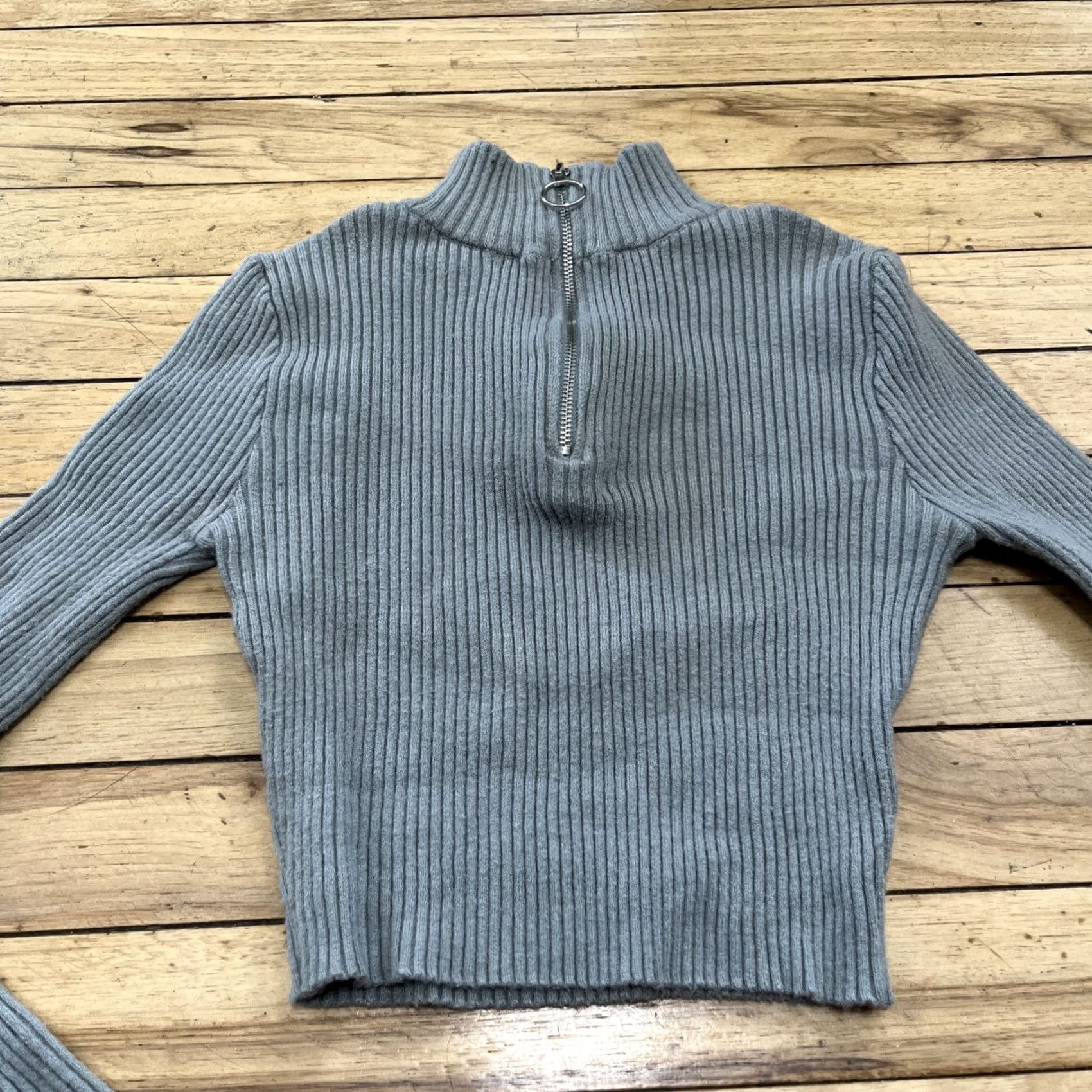 Vintage Love Tree Crop Knit Top Women S Mock Neck Long Sleeve Ribbed Gray 1/4 Zip Shirt Pullover S Gray Womens Size S / US 4 / IT 40 - 3 Thumbnail