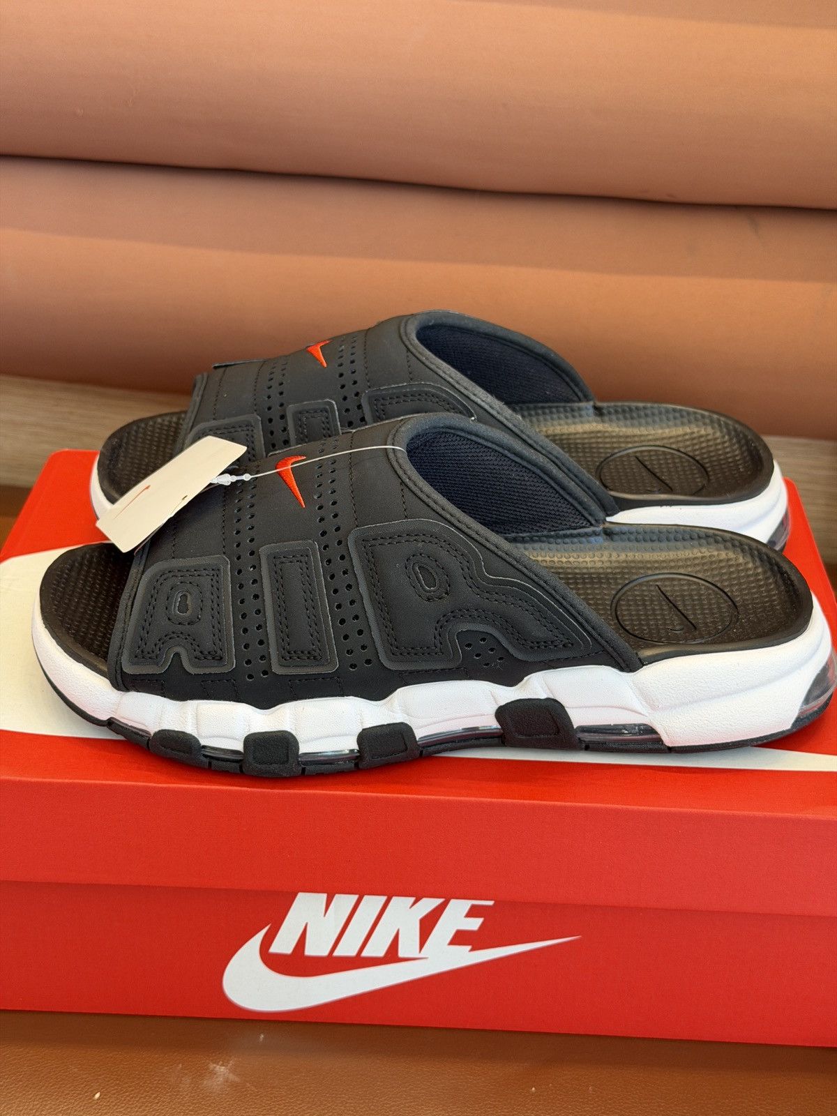 Nike Nike Air More Uptempo Slides Size US 9 / EU 42 - 3 Thumbnail