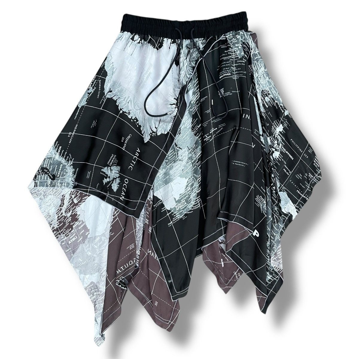 Sacai Sacai S/S20 Runway Map Print Garterized Asymmetric Skirt Size 28" / US 6 / IT 42 - 3 Thumbnail