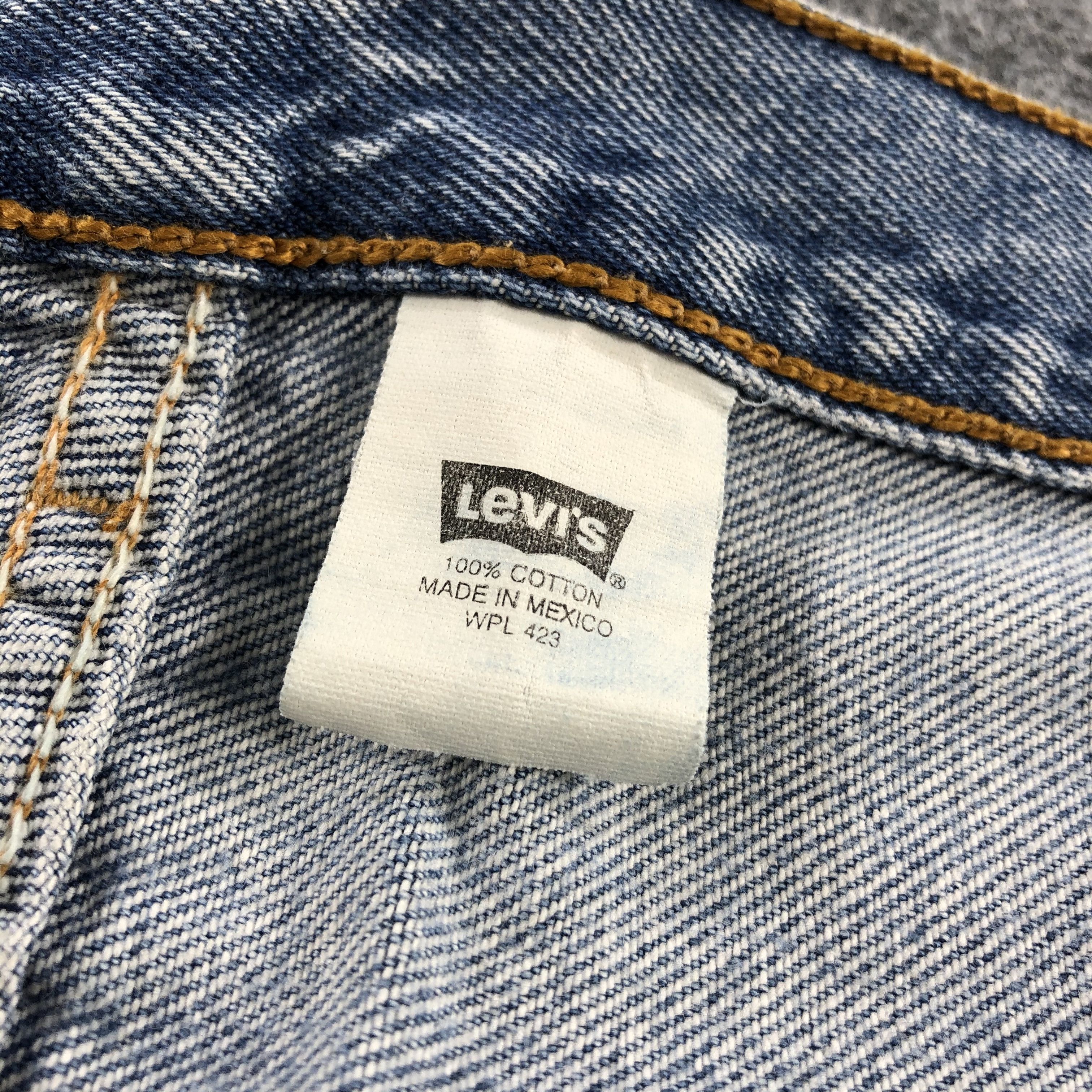 Levi's 90s Vintage Light Wash Levis 501 Jeans-J1998 Size US 26 / EU 42 - 12 Thumbnail