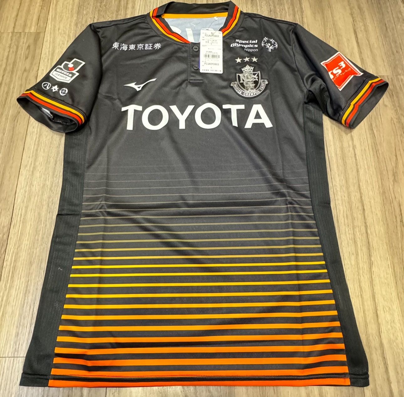 Mizuno Nagoya Grampus 2018 player issue special edition shirt(Bnwt) Size US L / EU 52-54 / 3 - 1 Thumbnail