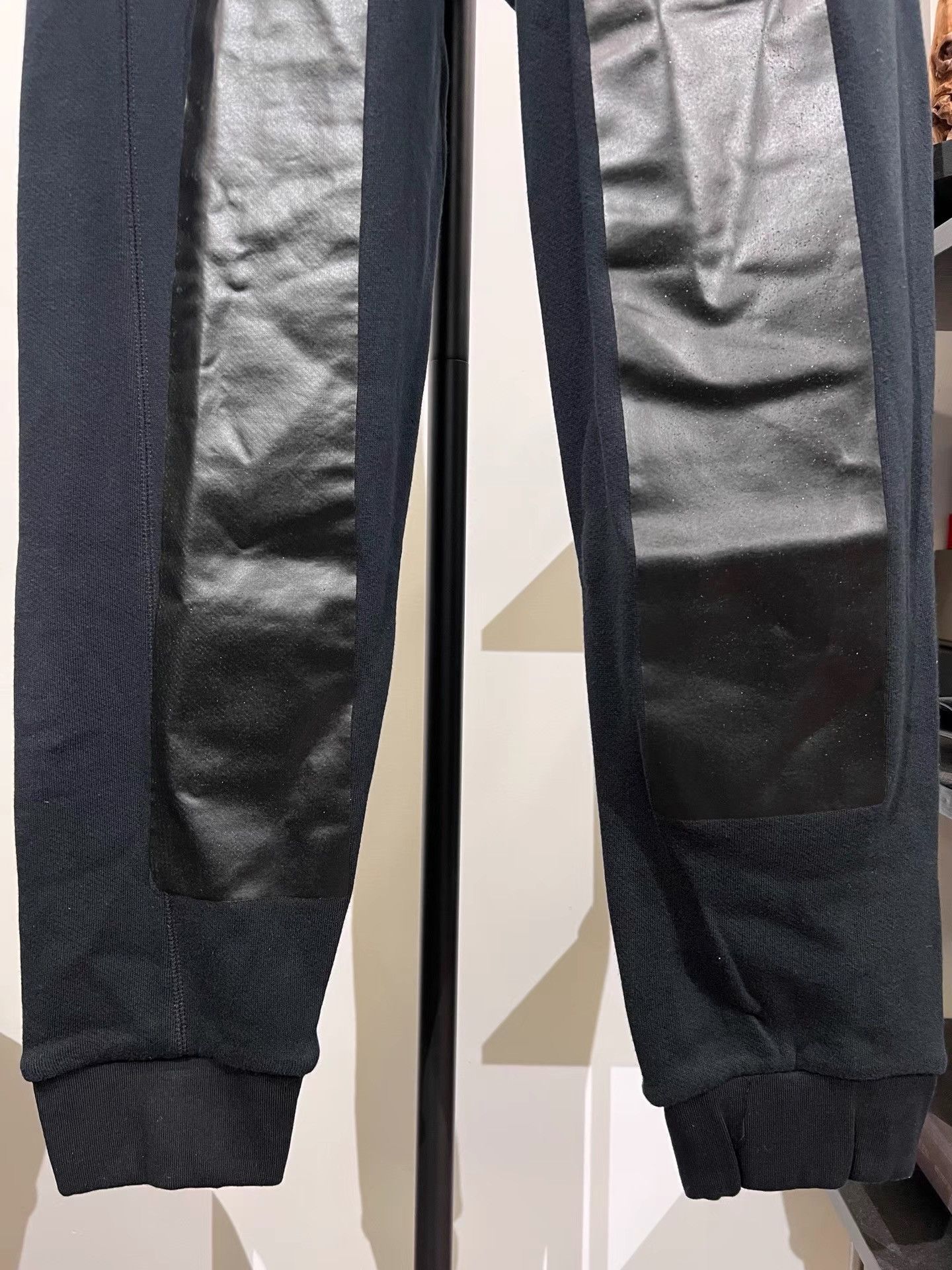 11 By Boris Bidjan Saberi 11by BBS P3 Print Cotton Joggers K35 Size US 29 - 3 Thumbnail