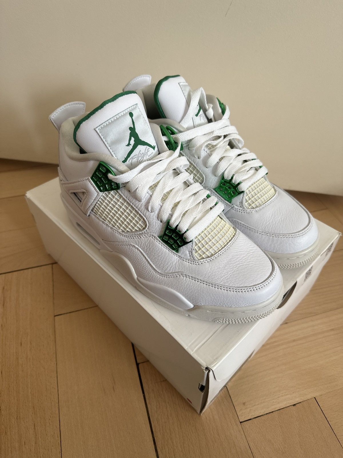 Jordan Brand Air Jordan Metallic Green Size US 8.5 / EU 41-42 - 5 Thumbnail